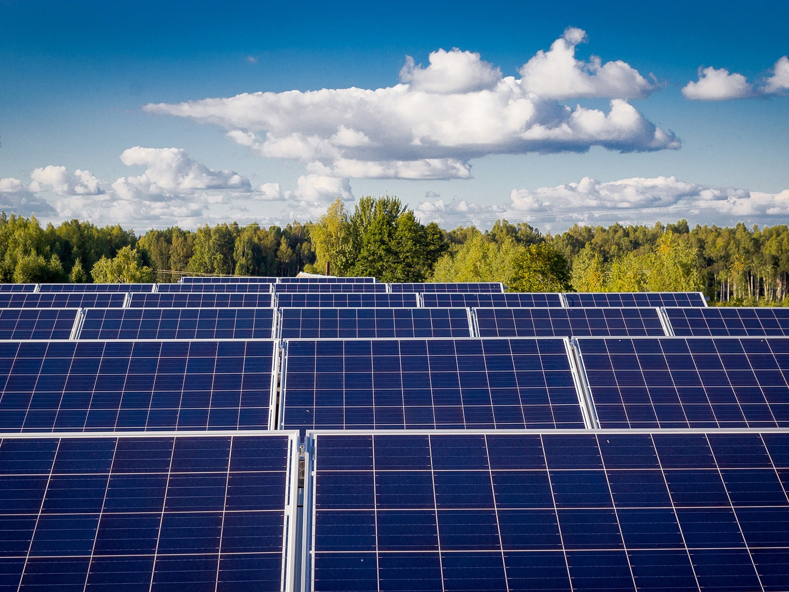 Labākie projekti. Saules paneļu pārdošana un uzstādīšana