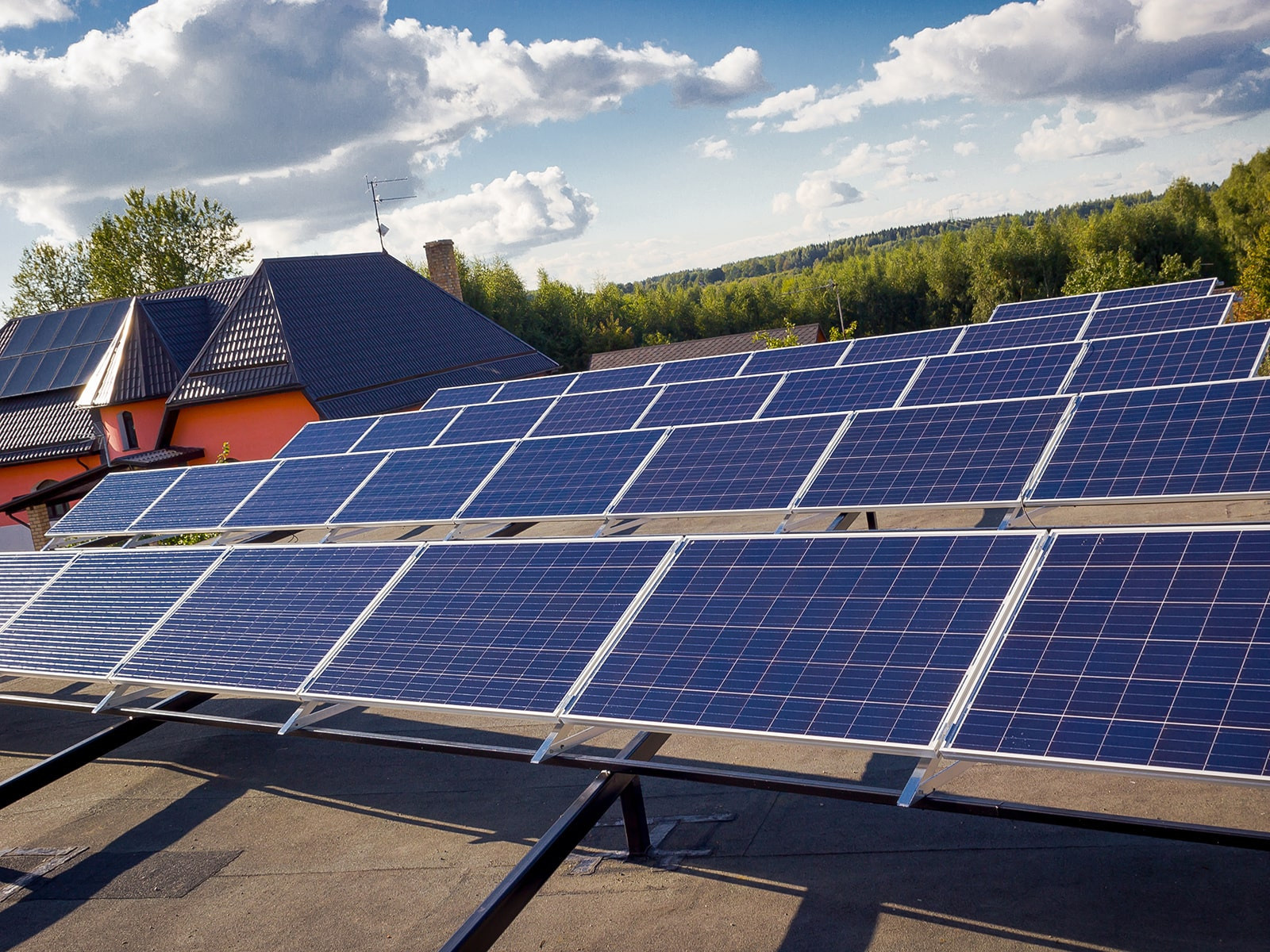 Labākie projekti. Saules paneļu pārdošana un uzstādīšana