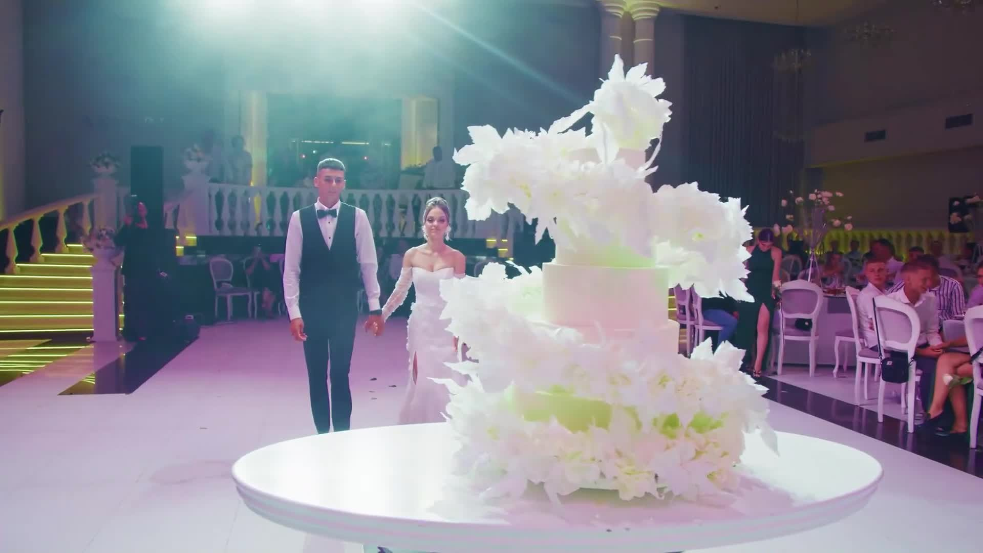 Zauglom — креативная продакшн-компания полного цикла