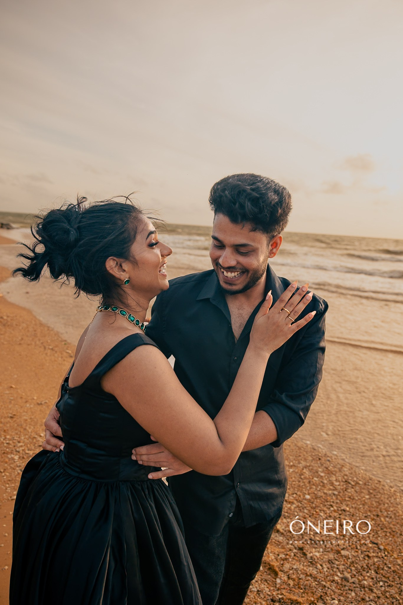 Pre wedding photography: Doric Bungalow in Arippu, Mannar, Sri Lanka