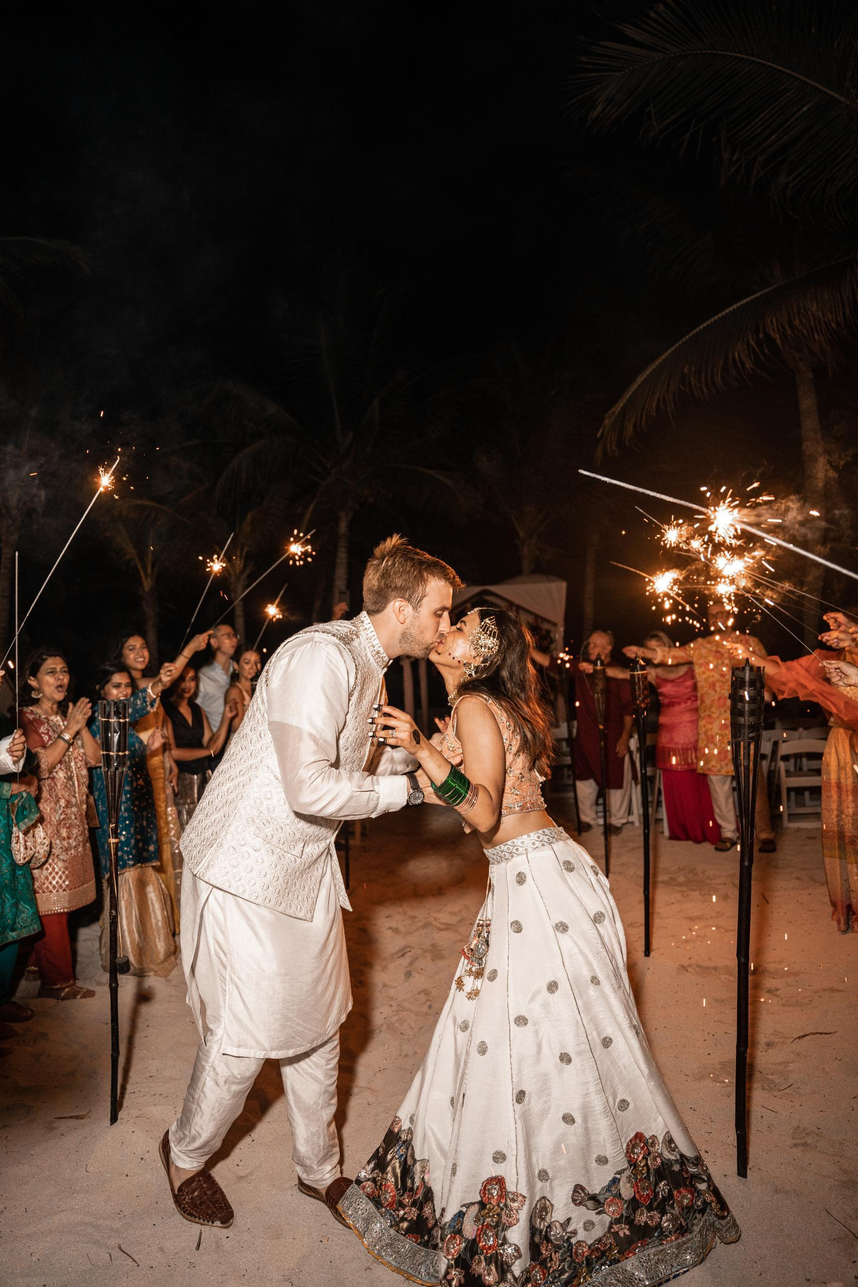 Best wedding photographer in Mexico. Victoria Liskova. Photographer in Mexico