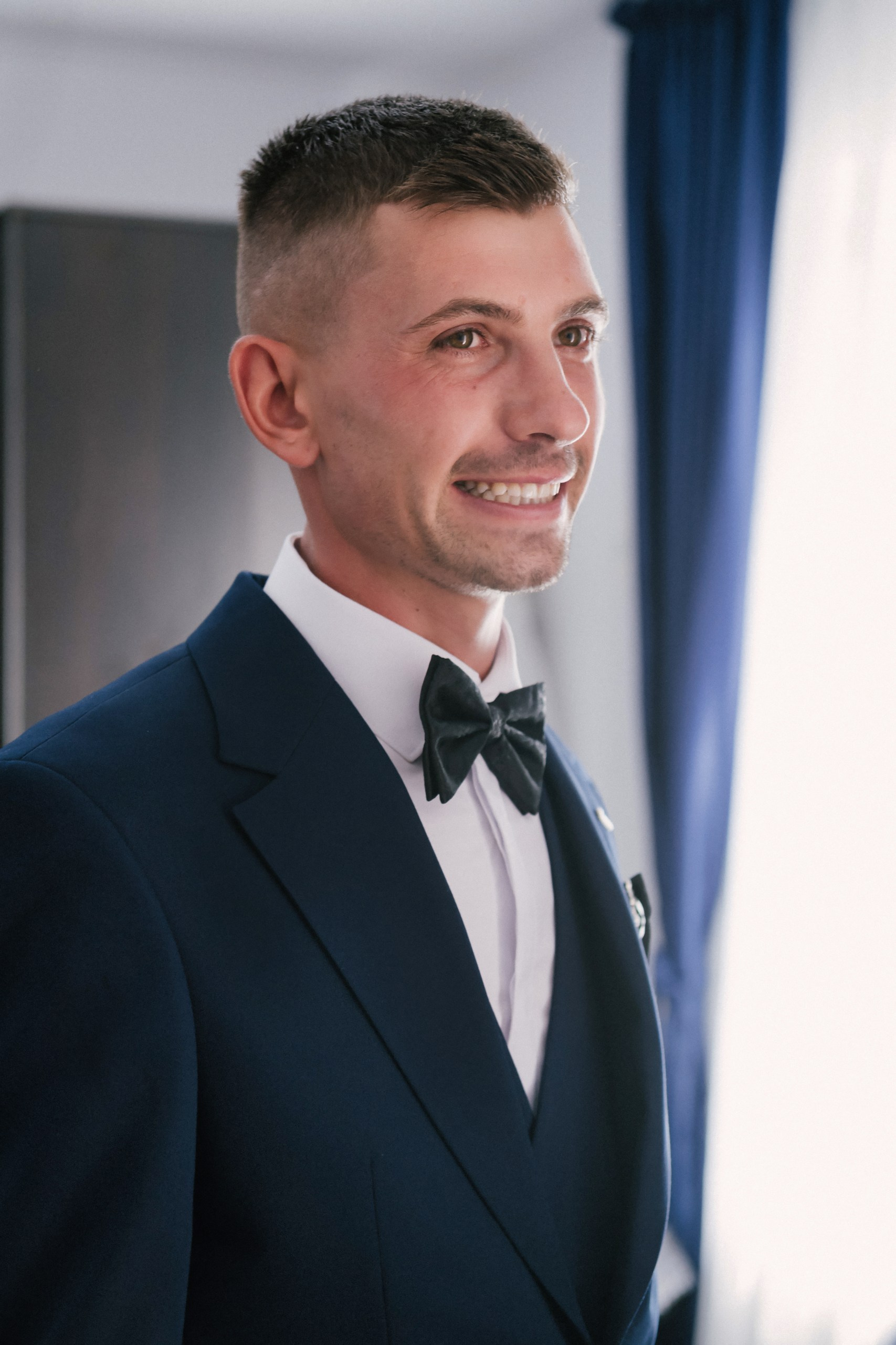 - nunta--fotograf-profesionist-botosani - fotografie-nunta-romantica - imagini-nunta-in-natura-alin-chirila-fotograf - fotografii-cuplu-indragostit-nunta-botosani - sedinta-foto-miri-andrei-iustina-alinofotostudio - amintiri-din-nunta-realizate-de-fotograf-profesionist - povestea-nuntii-andrei-si-iustina-in-imagini-alinofotostudio-fotograf evenimente- evenimente Botoșani -fotograf Suceava - fotograf Iași- servicii foto. servicii foto Botoșani. servicii foto video Botoșani. otograf-nunta-botosani-fotograf nunta. fotograf evenimente. fotograf nunta Botoșani. Alin chirila. Alin chirila fotograf. Alinofotostudio.- servicii foto. servicii foto Botoșani. servicii foto video Botoșani. fotograf nunta. fotograf evenimente. fotograf nunta Botoșani. Alin chirila. Alin chirila fotograf. Alinofotostudio.fotograf stare civilă,poze stare civilă,album foto stare civilă,servicii foto suceava,fotograf evenimente suceava,fotograf nuntă suceava,poze cununie civilă,ședință foto stare civilă,sesiune foto suceava,fotograf profesionist suceava,fotograf botosani,stare civila botosani,alinofotostudio,alin chirila fotograf.servicii foto. servicii foto Botoșani. servicii foto video Botoșani. fotograf nunta. fotograf evenimente. fotograf nunta Botoșani. Alin chirila. Alin chirila fotograf. Alinofotostudio.fotograf stare civilă,poze stare civilă,album foto stare civilă,servicii foto suceava,fotograf evenimente suceava,fotograf nuntă suceava,poze cununie civilă,ședință foto stare civilă,sesiune foto suceava,fotograf profesionist suceava,fotograf botosani,stare civila povestitor prin fotografiebotosani,alinofotostudio,alin chirila fotograf,servicii foto. servicii foto Botoșani. servicii foto video Botoșani. fotograf nunta. fotograf evenimente. fotograf nunta Botoșani. Alin chirila. Alin chirila fotograf. Alinofotostudio.fotograf stare civilă,poze stare civilă,album foto stare civilă,servicii foto suceava,fotograf evenimente suceava,fotograf nuntă suceava,poze cununie civilă,ședință foto stare civilă,sesiune foto suceava,fotograf profesionist suceava,fotograf botosani,stare civila botosani,alinofotostudio,alin chirila fotograf,cununie religioasă botoșani,andreea și neculai,capela militară botoșani,foto conacul zăicești,fotograf nuntă botoșani,fotograf cununie religioasă,foto evenimente botoșani,poze cununie capela militară,ședință foto zăicești,fotograf profesionist botoșaniMire și mireasă – Sergiu & Liliana – ziua nunții, 2024 - Emoții în ziua nunții – Sergiu și Liliana - Dansul mirilor – fotografie artistică nuntă 2024 - Sedinta foto romantică în natură – Sergiu & Liliana - Rochia de mireasă și detalii de nuntă elegan-Album de cununie civilă Florin și Anda – Fotografii profesionale realizate de Alin Chirilă în Botoșani -fotograf prin fotografie-Ședință foto Trash the Dress pe muntele Rarău cu Iulian și Iuliana – fotografie de cuplu, natură montană, emoție autentică surprinsă de Alin Chirilă, povestitor prin fotografie.- "Iulian și Iuliana pe crestele Rarăului – fotografie Trash the Dress în natură" - "Cuplu îmbrățișat la apus pe muntele Rarău – ședință foto după nuntă" - "Rochie de mireasă în vânt pe munte – Trash the Dress Rarău-1. Iulian și Iuliana pe muntele Rarău – ședință foto Trash the Dress în natură, cu peisaj montan spectaculos 2. Cuplu în îmbrățișare pe Rarău – emoție autentică surprinsă după nuntă 3. Rochie de mireasă în bătaia vântului – fotografie artistică Trash the Dress în munți 4. Mire și mireasă privind spre orizont – dragoste și libertate pe muntele Rarău 5. Iuliana zâmbind în rochia de mireasă – portret în natură, Trash the Dress 6. Iulian ținându-și mireasa de mână – ședință foto romantică pe munte 7. Detaliu cu rochia pe stâncă – estetică naturală Trash the Dress Rarău 8. Cuplu în mers pe poteca Rarăului – fotografie simbolică de după nuntă 9. Apus de soare pe Rarău în spatele mirilor – imagine de poveste Trash the Dress 10. Iulian și Iuliana râzând împreună – momente autentice surprinse de Alin Chirilă, povestitor prin fotografie-fotograf-nunta-cerbu-botosan trash-the-dress-botosani Alin Chirilă Fotograf – fotograf de nuntă Botoșani-fotograf nuntă Botoșani-fotograf nuntă Cerbu Botoșani-fotograf profesionist nuntă Botoșani-fotografie de nuntă Botoșani-fotograf evenimente Botoșani-fotograf nuntă Moldova-fotograf trash the dress Botoșani - fotograf pregătirea mirilor Botoșani -fotograf ceremonie religioasă nuntă-fotograf petrecere nuntă Botoșani- fotograf nuntă Botoșani pregătirea mirelui- pregătirea mirelui fotografie nuntă Cerbu Botoșani-fotograf nuntă Botoșani pregătirea miresei -mireasă pregătiri nuntă Cerbu Botoșani-fotograf nuntă Botoșani nașii mirilor-ceremonie religioasă nuntă Cerbu Botoșani-fotograf nuntă Botoșani ceremonie religioasă biserică-petrecere nuntă Cerbu Botoșani invitați dans-fotograf nuntă Botoșani petrecere restaurant-ședință foto trash the dress-fotograf trash the dress Botoșani ședință foto după nuntă-Fotograf nuntă Botoșani – galerie foto reală de la evenimente