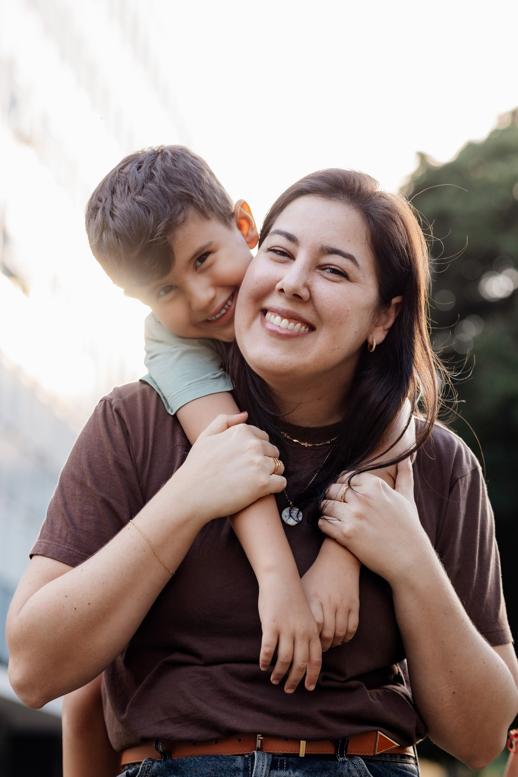 Ensaio mãe e filhos em Brasília • Asa Norte | Fotografia de Família. Fotógrafa em Brasília e Recife | Ensaios de família, gestante e festas infantis — Ize Fotografia