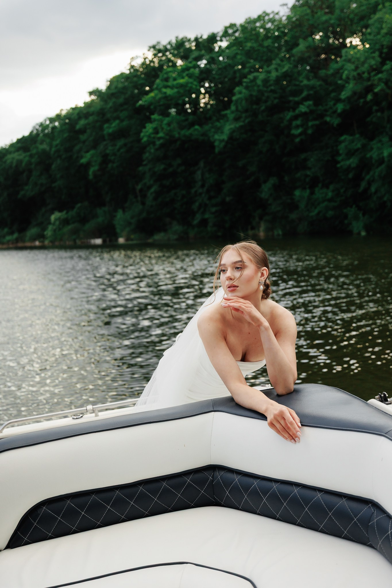 Wedding Photographer in Bucharest — Manu Ivanciu