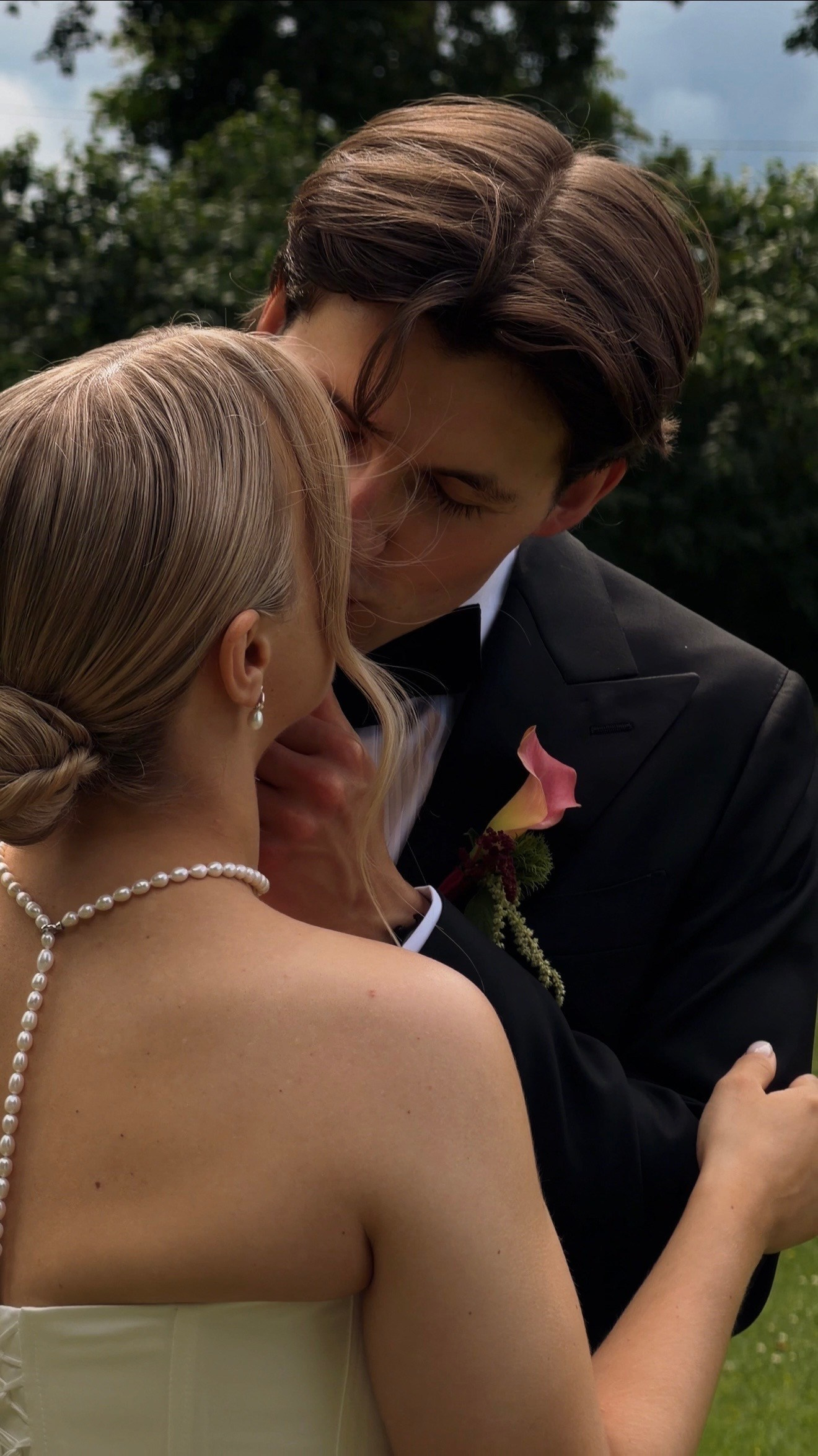 Behind the Wedding – pulmasisulooja ja pruudi assistent