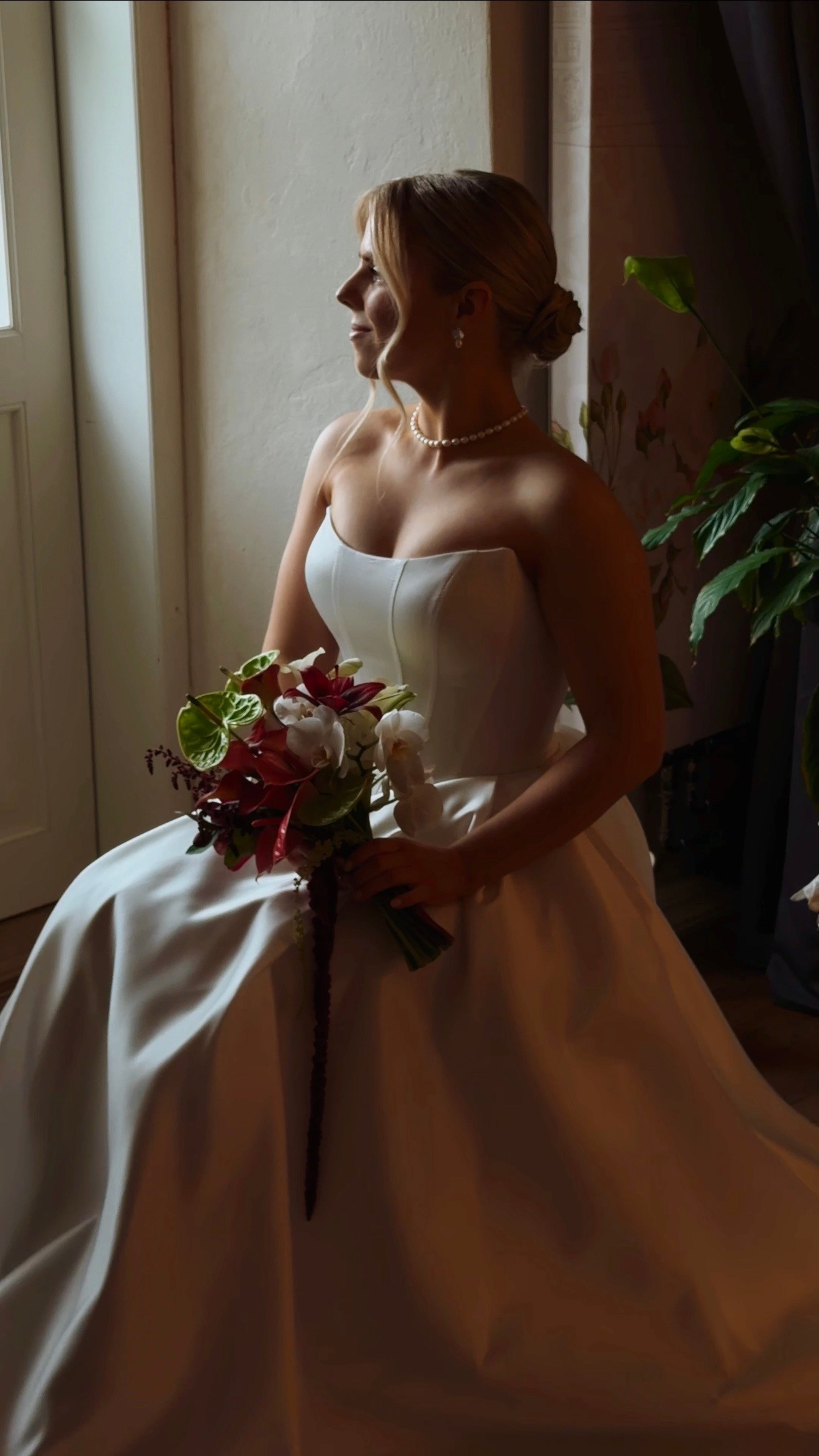 Behind the Wedding – pulmasisulooja ja pruudi assistent