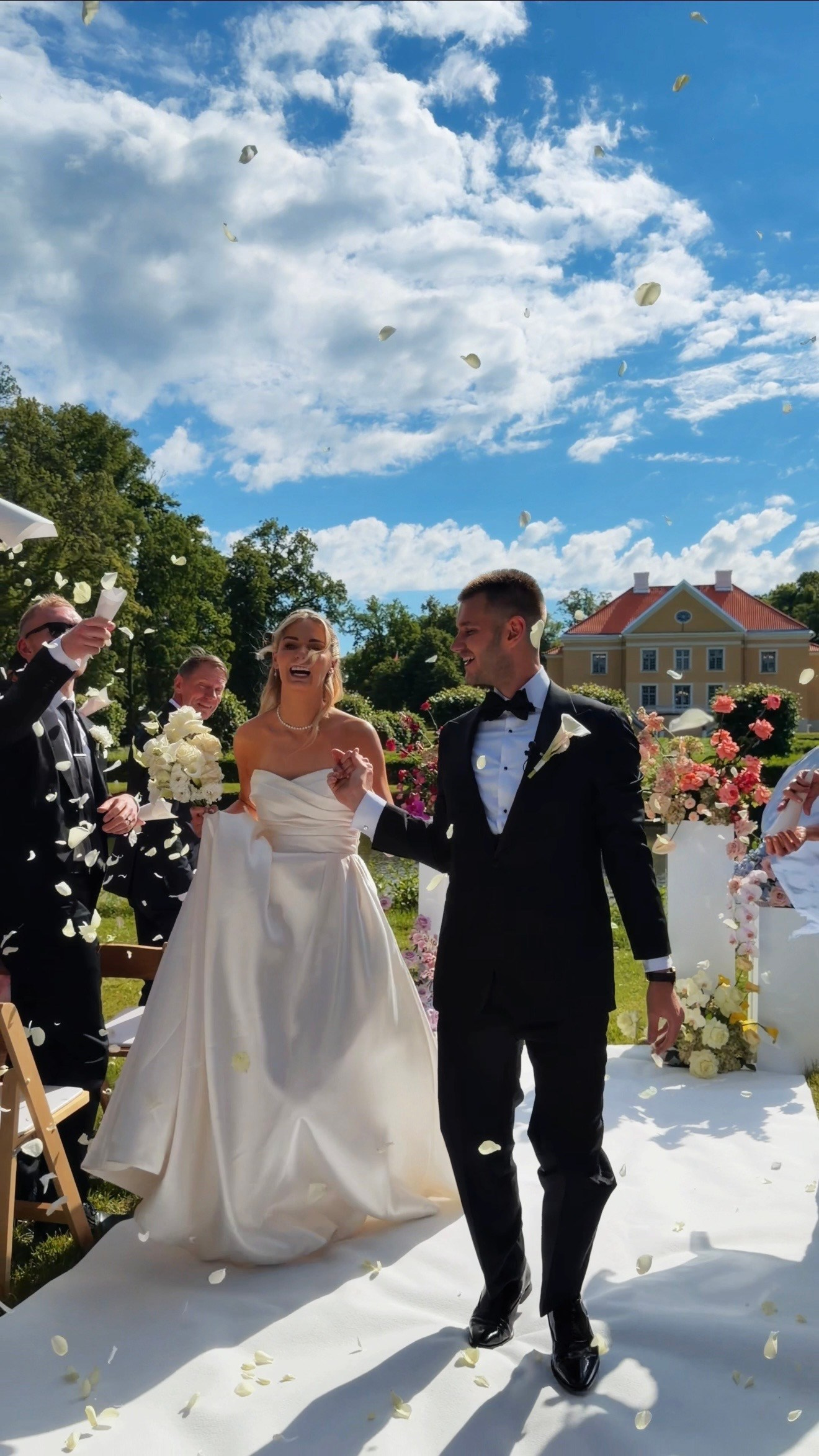 Behind the Wedding – pulmasisulooja ja pruudi assistent