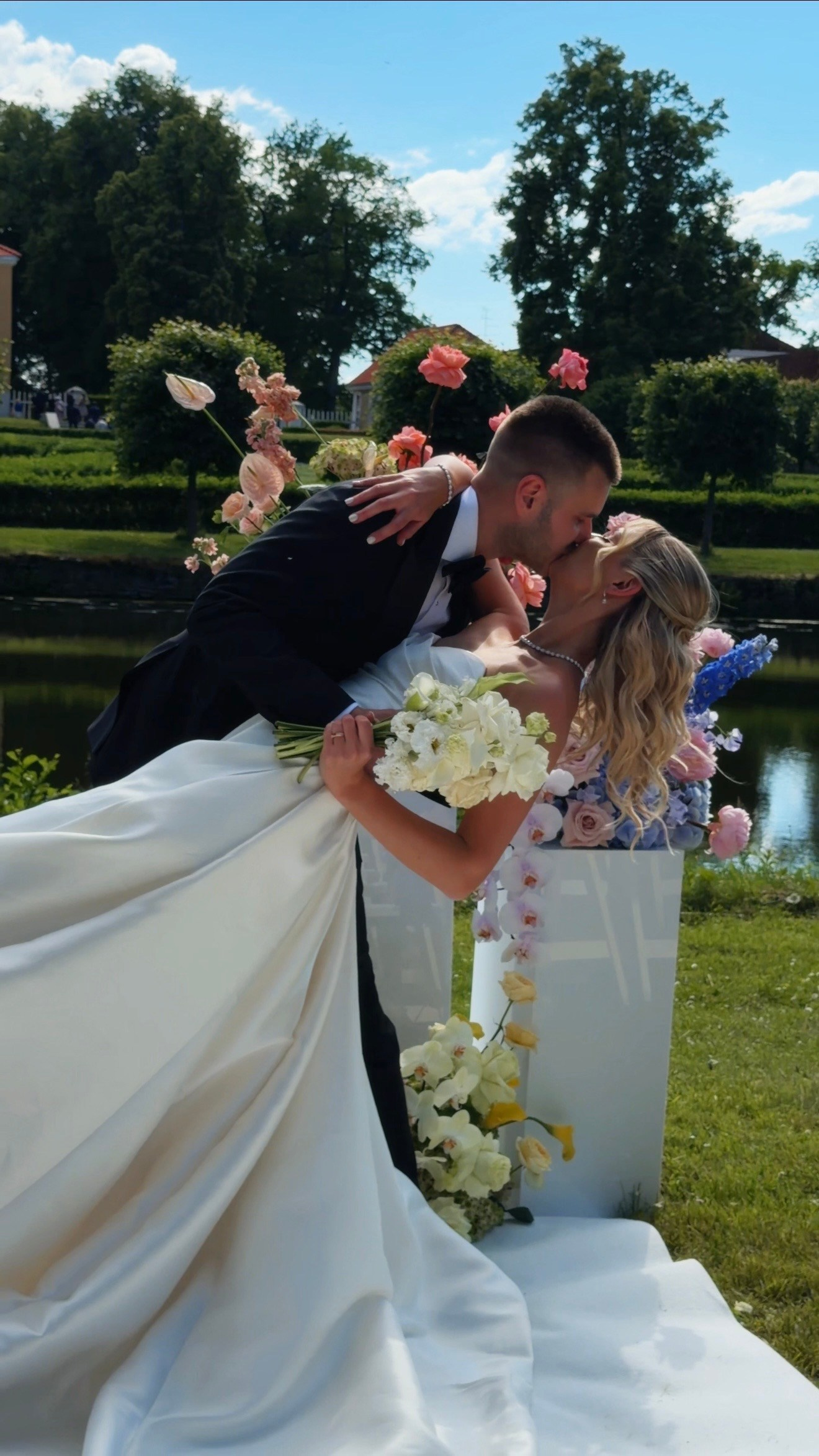 Behind the Wedding – pulmasisulooja ja pruudi assistent
