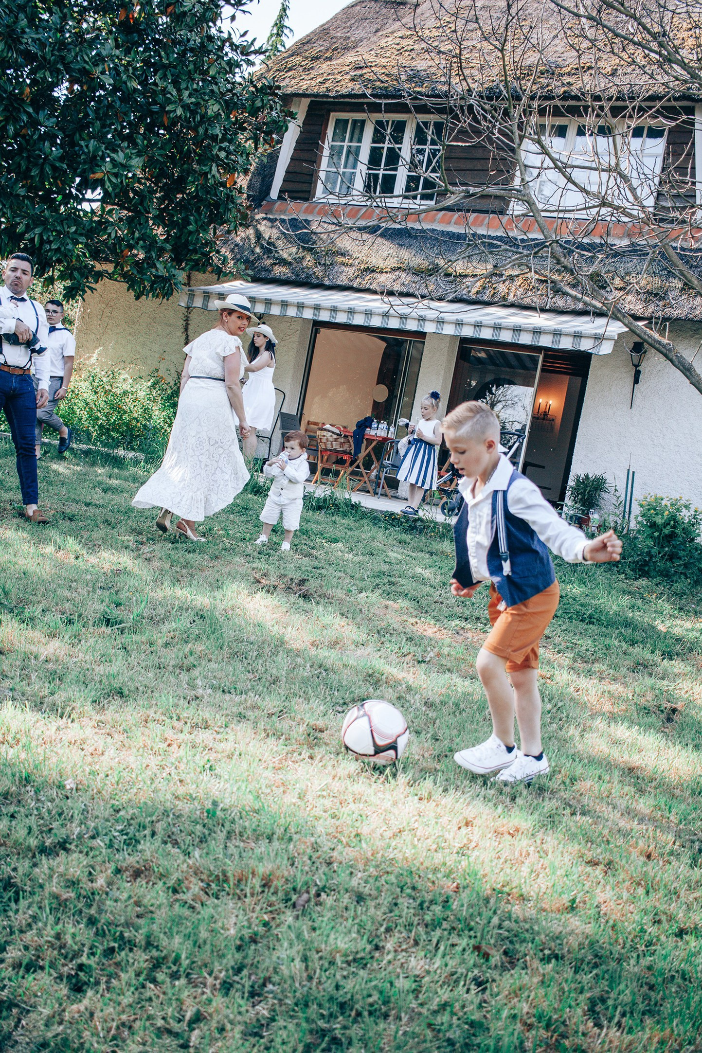 Location événementielle. Photographe professionnelle à Poitiers, Tours et Châtellerault | Studio photo entre Poitiers et Tours – portraits, familles, entreprises, ma