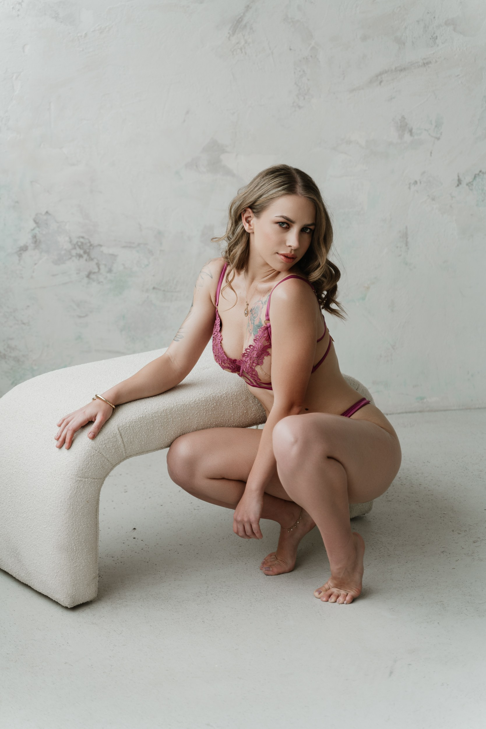 Будуарная фотосессия в Стумбуле. Фотограф в Дананге, Вьетнам. Эстетика и лайфстайл