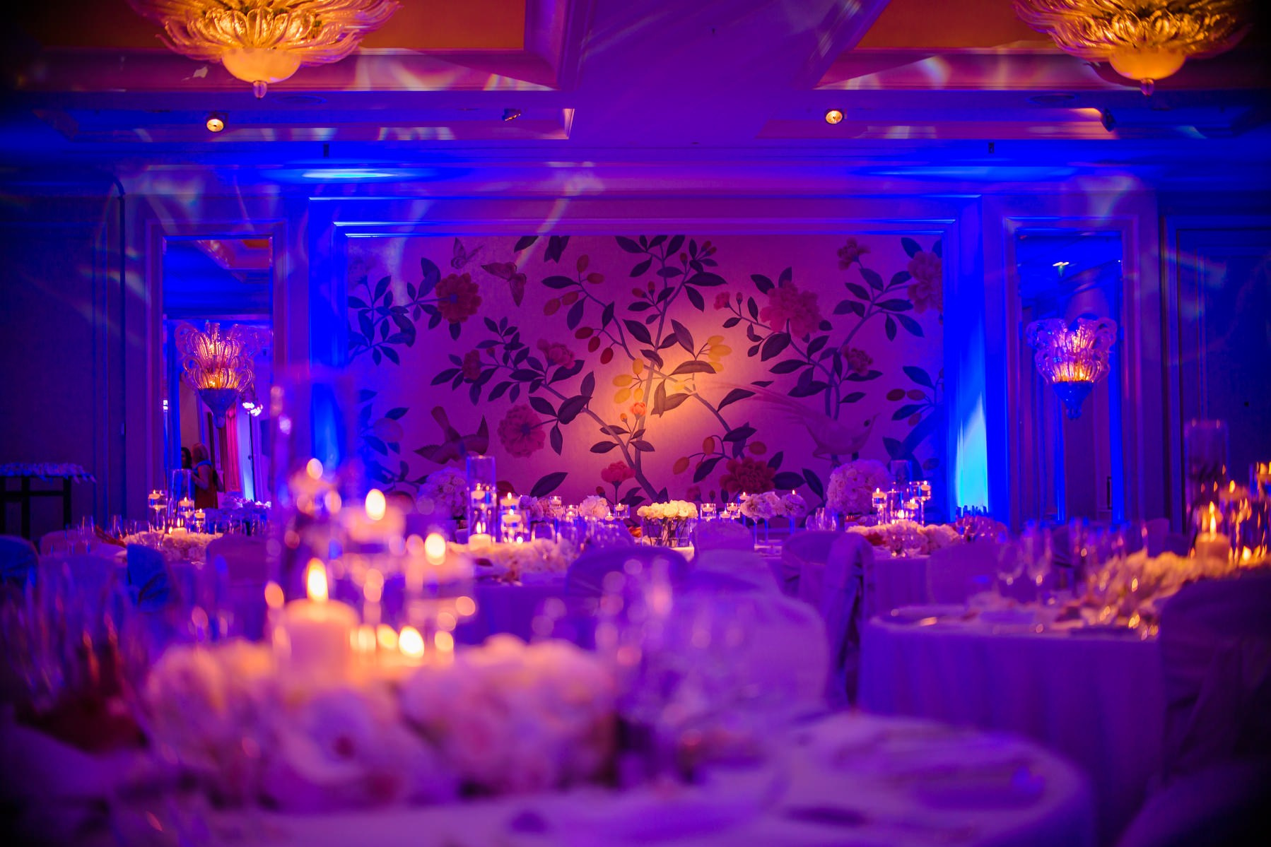 Wide angle elegant reception atmosphere Four Seasons Hotel Prague wedding