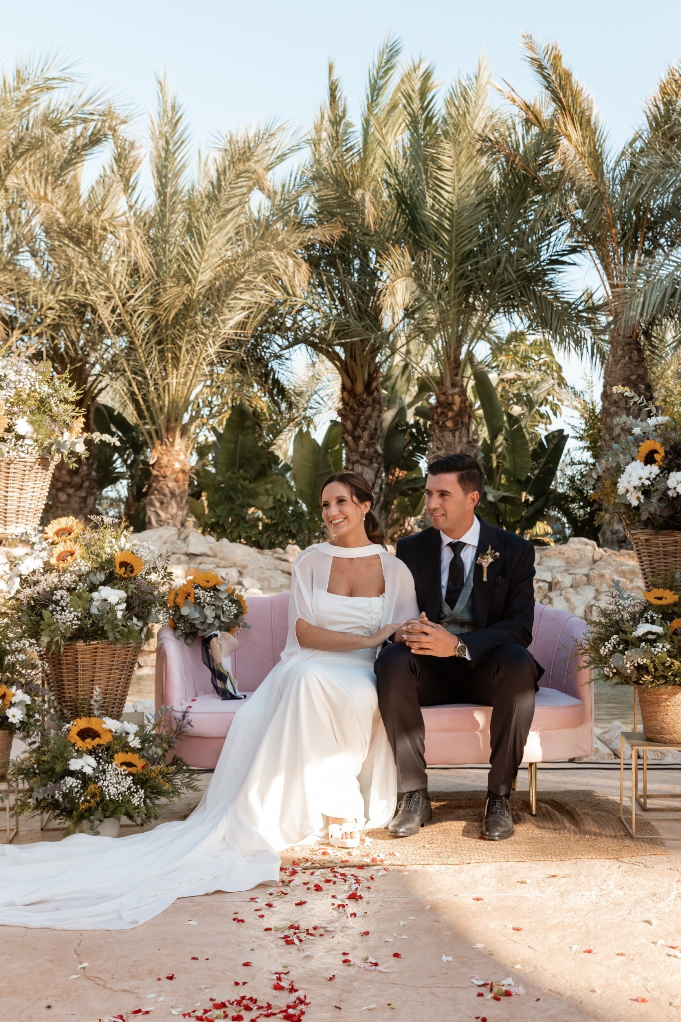 Boda de Antonio y Miriam en Cova Romero, Elche | Ramoné Fotografía