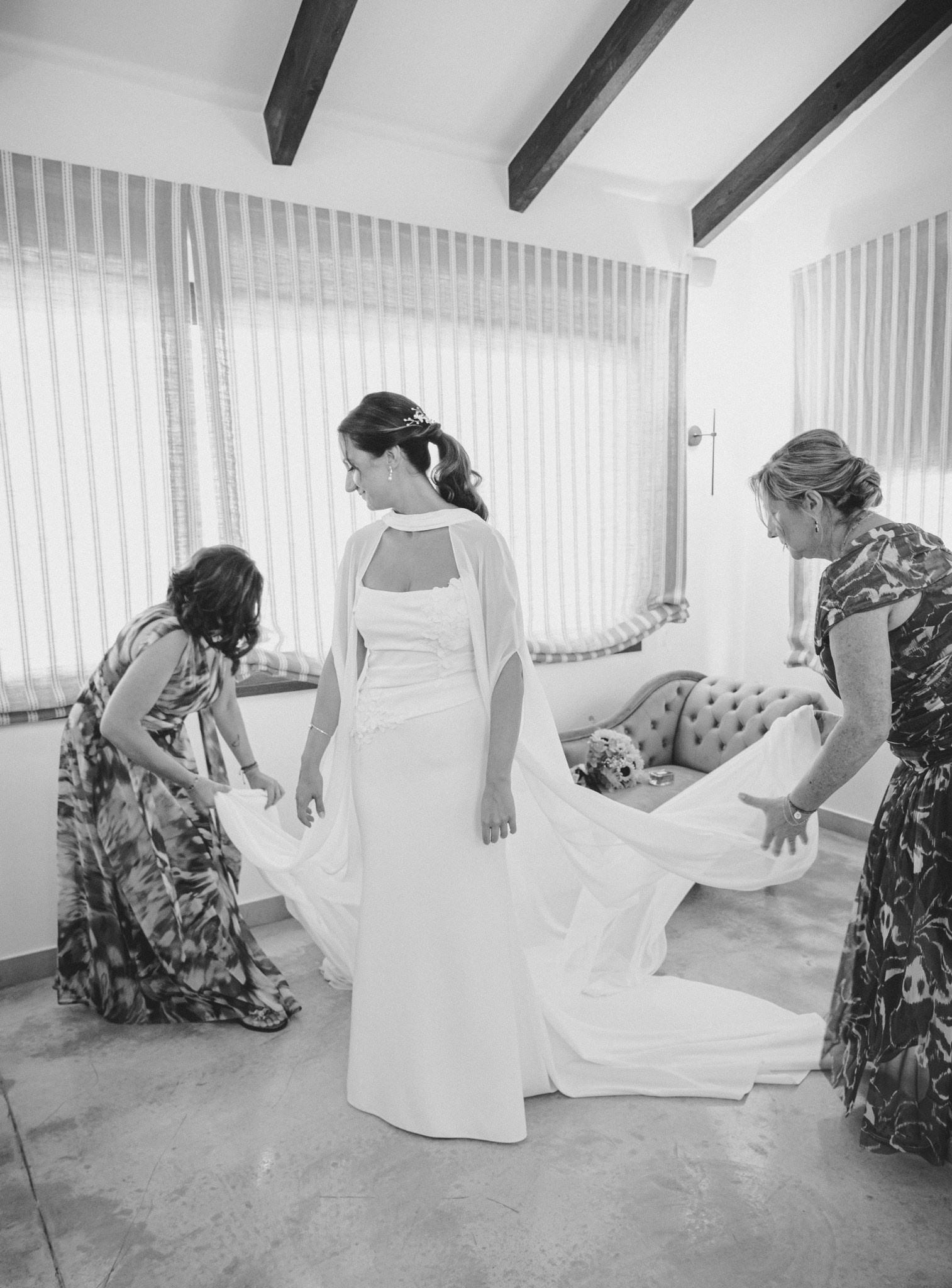 Boda de Antonio y Miriam en Cova Romero, Elche | Ramoné Fotografía