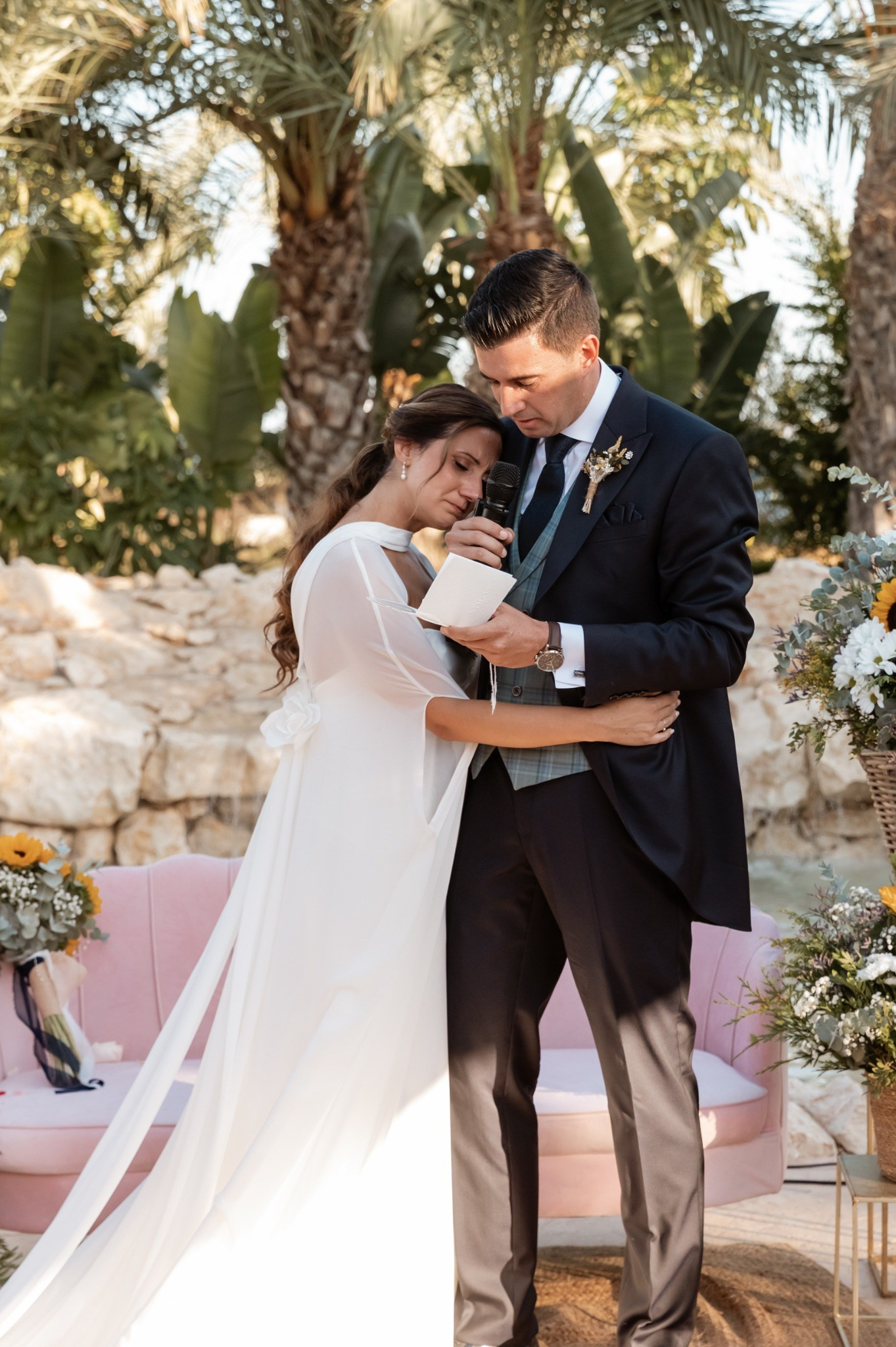 Boda de Antonio y Miriam en Cova Romero, Elche | Ramoné Fotografía