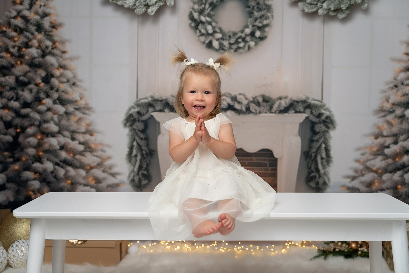 Christmas mini sessions 2025| Sydney. Newborn and family photographer. Hills District. Sydney