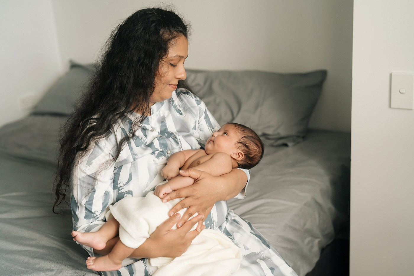 Newborn session price guide. Newborn and family photographer. Hills District. Sydney