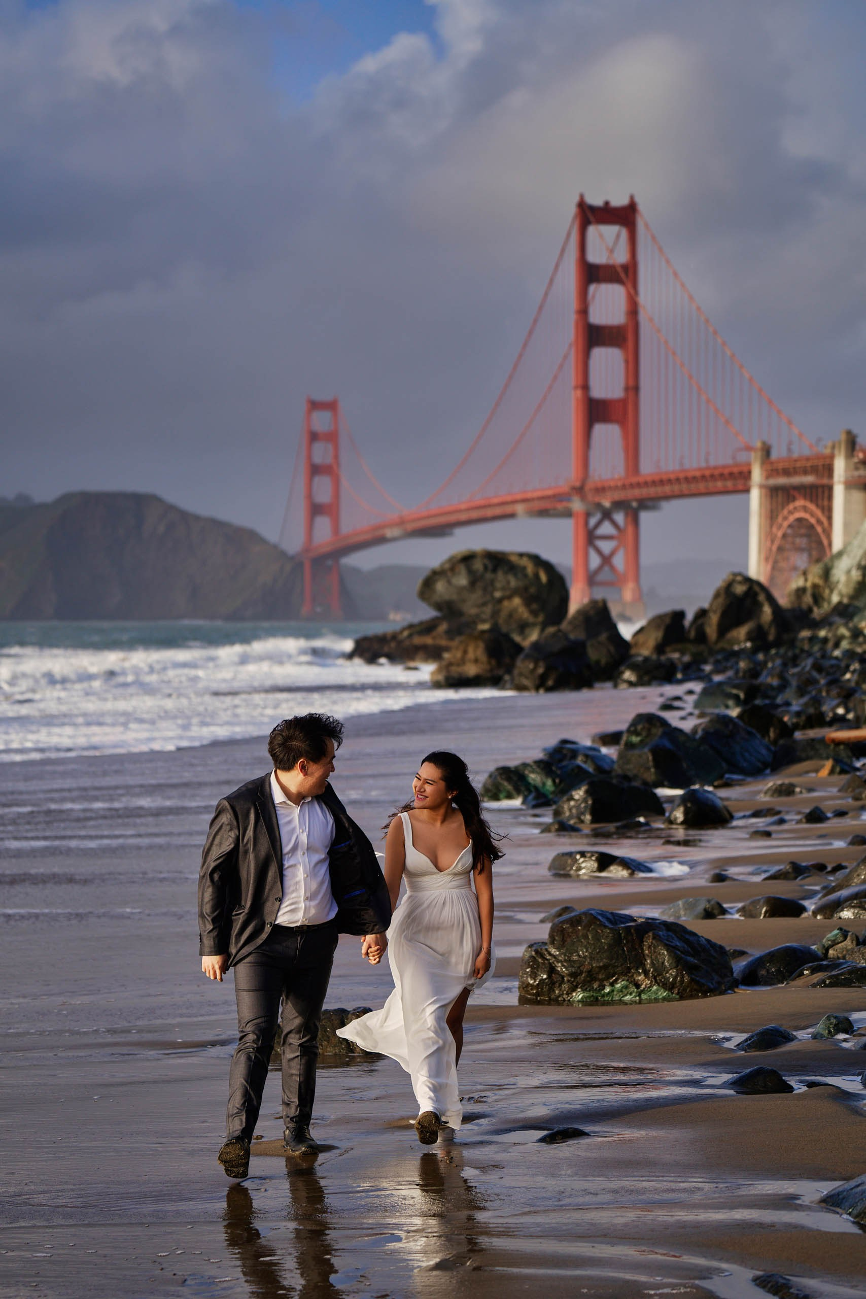 Intimate Golden Gate Bridge Elopement at Baker Beach — Candid & Documentary Wedding Photography. Bay Area Life | Event, Wedding & Commercial Photography Agency