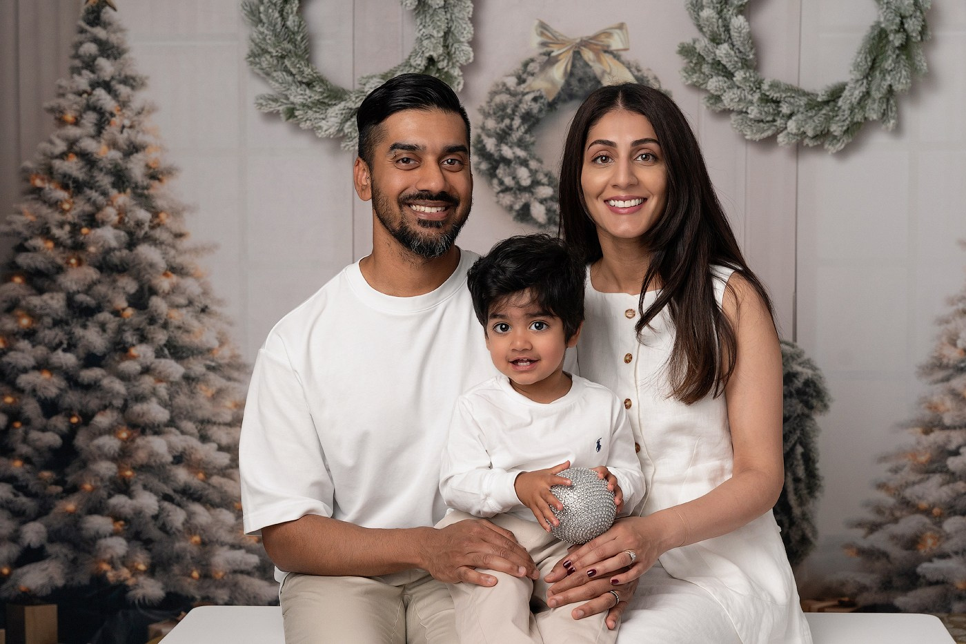 Christmas mini sessions 2025| Sydney. Newborn and family photographer. Hills District. Sydney