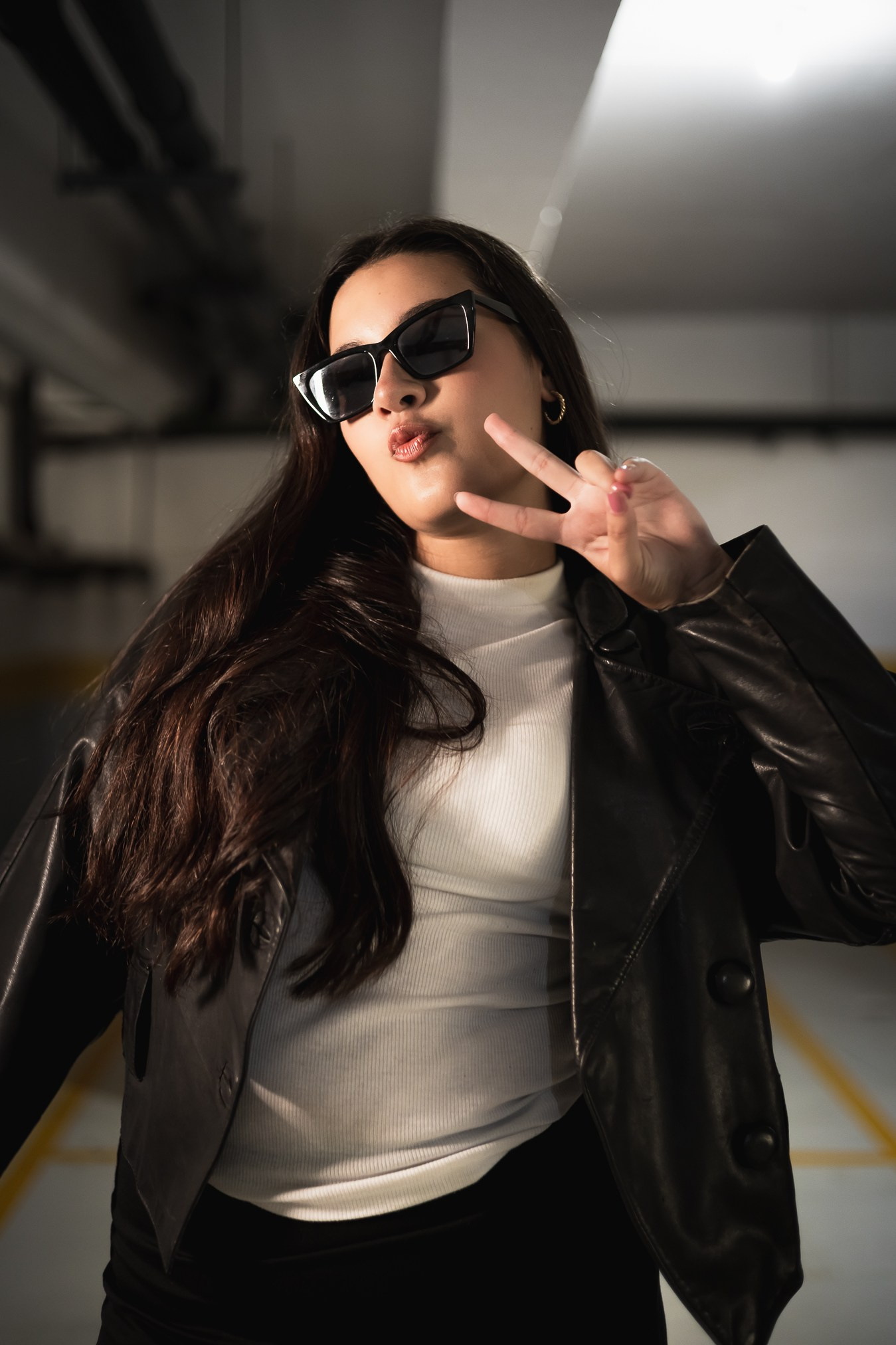 Entre Sorrisos e Memórias: O Ensaio dos 15 Anos da Laila. Clika Photo