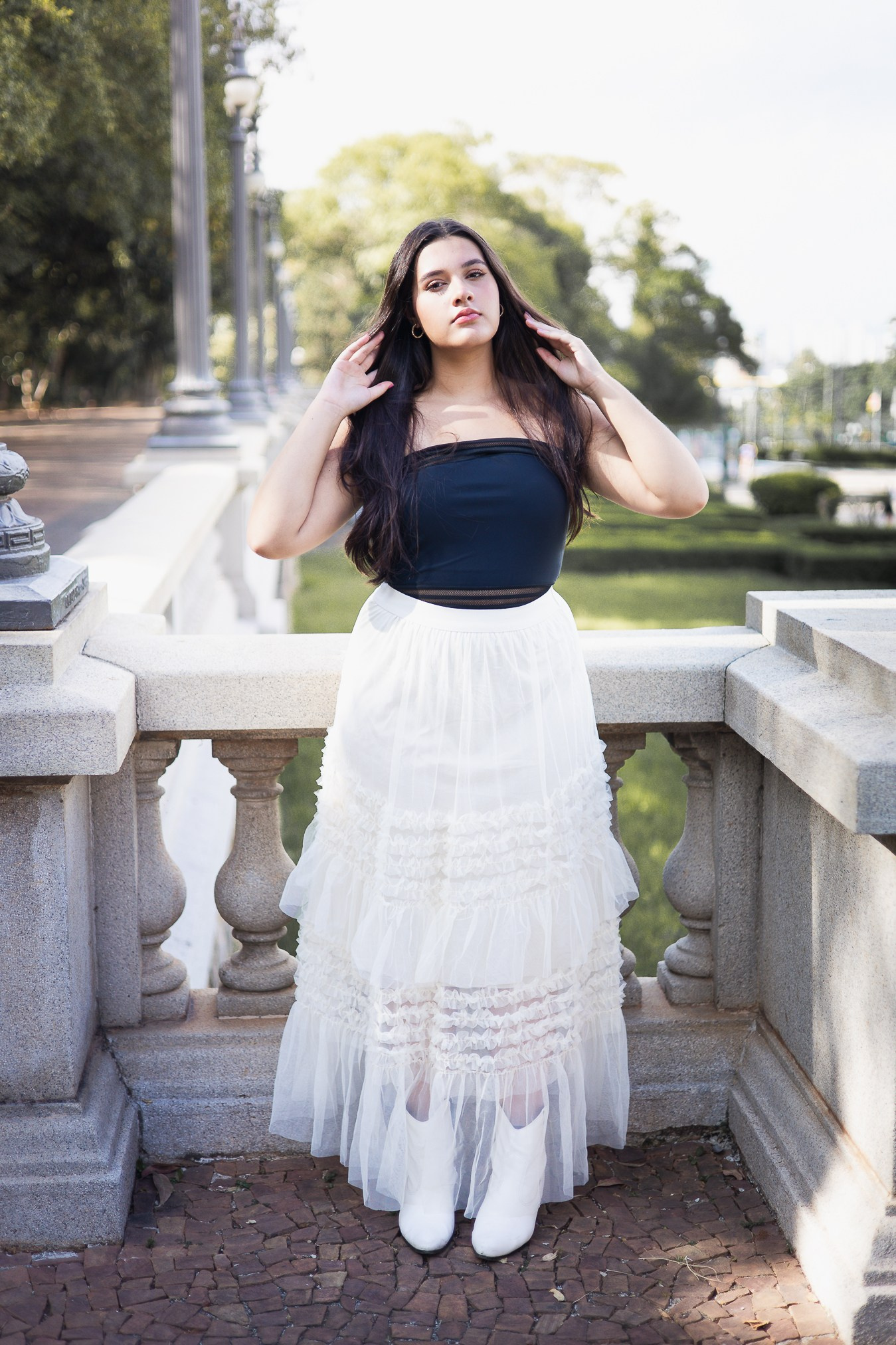 Entre Sorrisos e Memórias: O Ensaio dos 15 Anos da Laila. Clika Photo