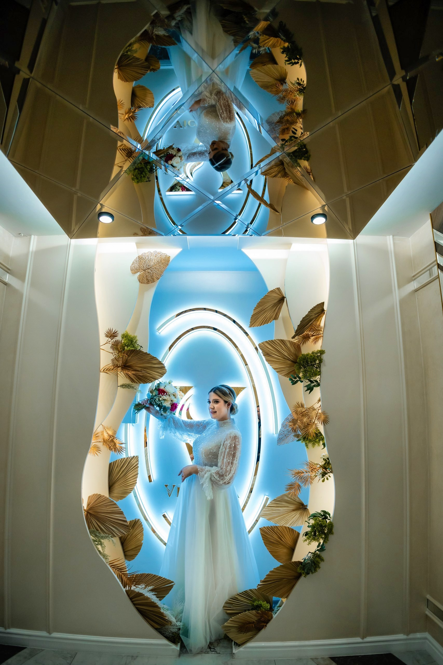 Fotograf nuntă Târgu Neamț – Samuel și Roxana, fotografie autentică realizată de AlinoFotoStudio 2. Fotograf nuntă Iași, Bacău, Suceava și Botoșani – Alin Chirilă surprinzând momente reale de nuntă 3. Fotografie de nuntă cu emoție și credință – AlinoFotoStudio, fotograf povestitor 4. Fotograf profesionist nuntă în Moldova – cadre naturale și pline de emoție 5. Alin Chirilă fotograf nuntă – poveste reală surprinsă prin fotografie 6. Fotograf nuntă cu stil documentar – momente autentice din ziua nunții Pregătiri mireasă acasă – fotografie naturală realizată de Alin Chirilă fotograf nuntă 8. Detalii din ziua nunții – fotograf nuntă Iași și Botoșani, AlinoFotoStudio 9. Emoții din dimineața nunții – fotograf profesionist Moldova 10. Cadre autentice din pregătiri – fotograf nuntă Suceava și Bacău Ceremonie religioasă nuntă – moment emoționant surprins de fotograf Alin Chirilă 12. Nuntă cu valori creștine – fotografie din biserică realizată cu discreție 13. Rugăciune și emoție în ziua nunții – fotograf nuntă Târgu Neamț 14. Legământ în fața lui Dumnezeu – fotografie de nuntă autentică 15. Fotograf nuntă biserică – momente sincere și pline de semnificație Petrecere de nuntă – cadre naturale realizate de AlinoFotoStudio 17. Bucurie și dans la nuntă – fotograf nuntă Iași și împrejurimi 18. Momente autentice de la restaurant – fotograf nuntă Bacău Suceava 19. Atmosferă de nuntă surprinsă discret – Alin Chirilă fotograf -AlinoFotoStudio – fotograf nuntă cu abordare naturală și emoțională 21. Alin Chirilă fotograf – povestitor prin fotografie de nuntă 22. Fotograf nuntă în Moldova – stil documentar și autentic 23. Fotografie de nuntă sinceră și elegantă – AlinoFotoStudio- Fotograf nuntă Iași Bacău Suceava Botoșani – Alin Chirilă AlinoFotoStudio 26. Fotograf nuntă Târgu Neamț și Moldova – fotografie profesională de eveniment 27. Fotograf nuntă cu valori creștine și stil documentar – AlinoFotoStudio - Alin Chirilă – AlinoFotoStudio Fotograf nuntă Iași • Bacău • Suceava • Botoșani - Samuel & Roxana, Târgu Neamț -Momente reale, trăite sincer și păstrate pentru totdeauna.