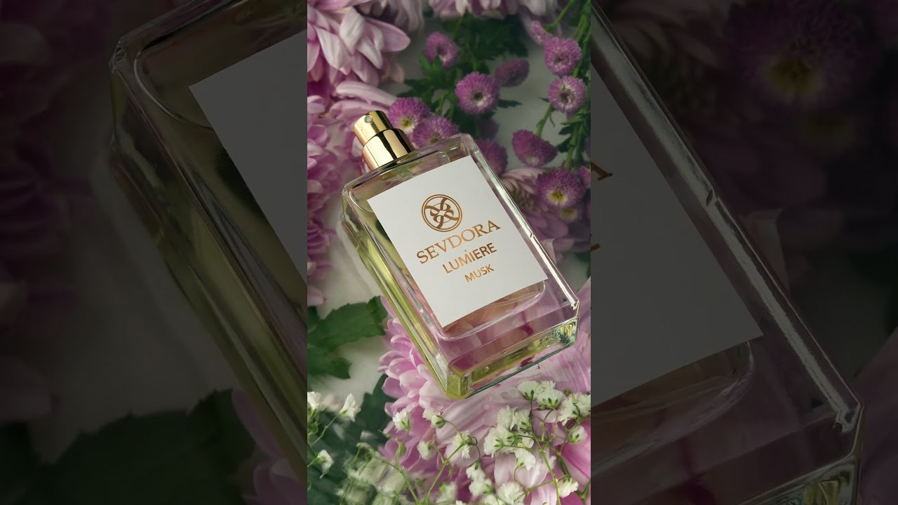 Peşəkar Parfum Fotoqrafiyası — Premium Brend Vizualı. Məhsul Fotoqrafı Bakıda