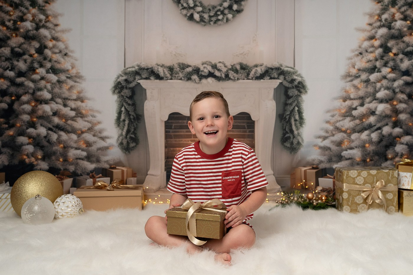 Christmas mini sessions 2025| Sydney. Newborn and family photographer. Hills District. Sydney