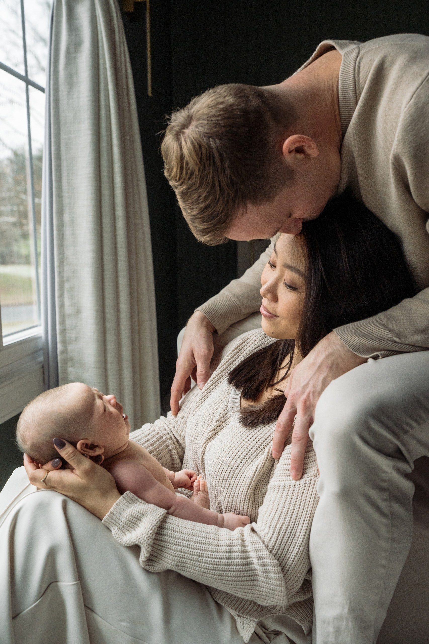 Kristine, Brian, Sloane. Alisa Tant — Family and newborn photographer Bucks County, Montgomery county, Philadelphia, NJ