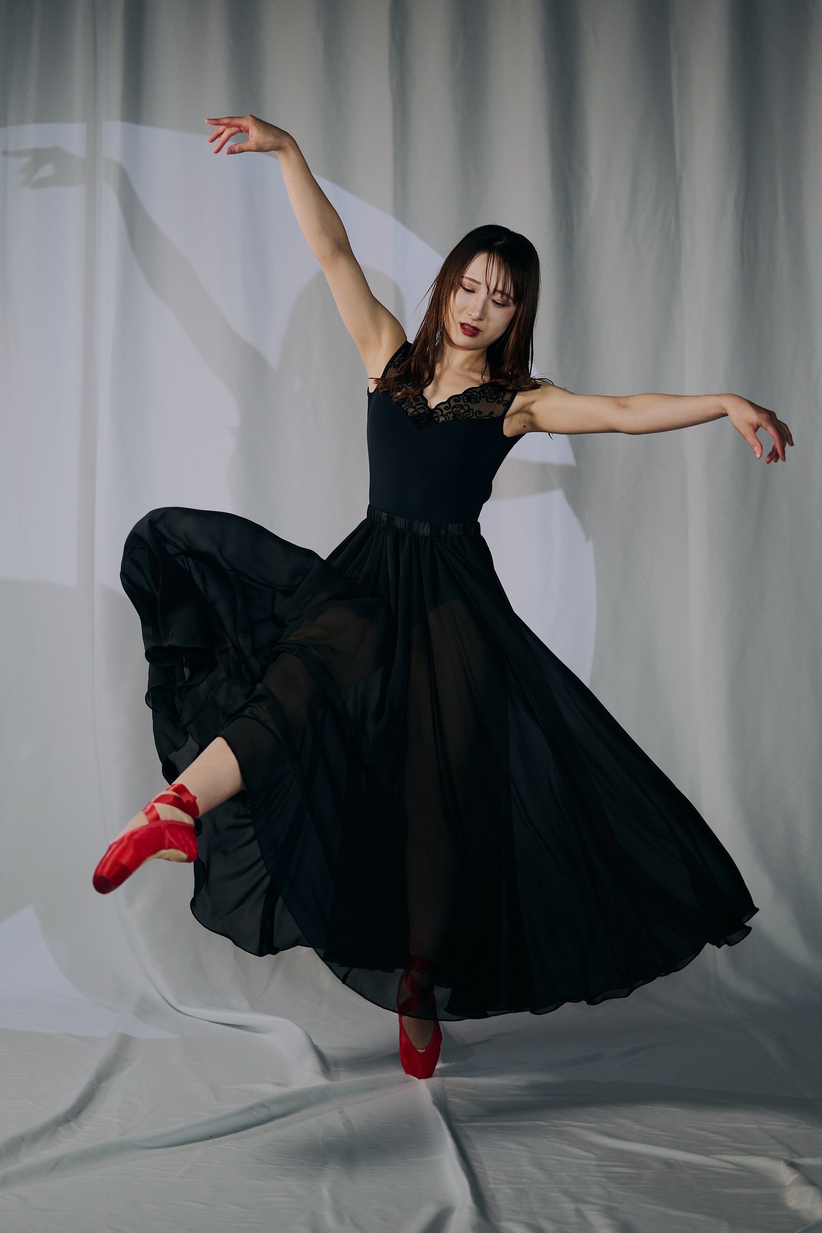 RED SHOES. MT