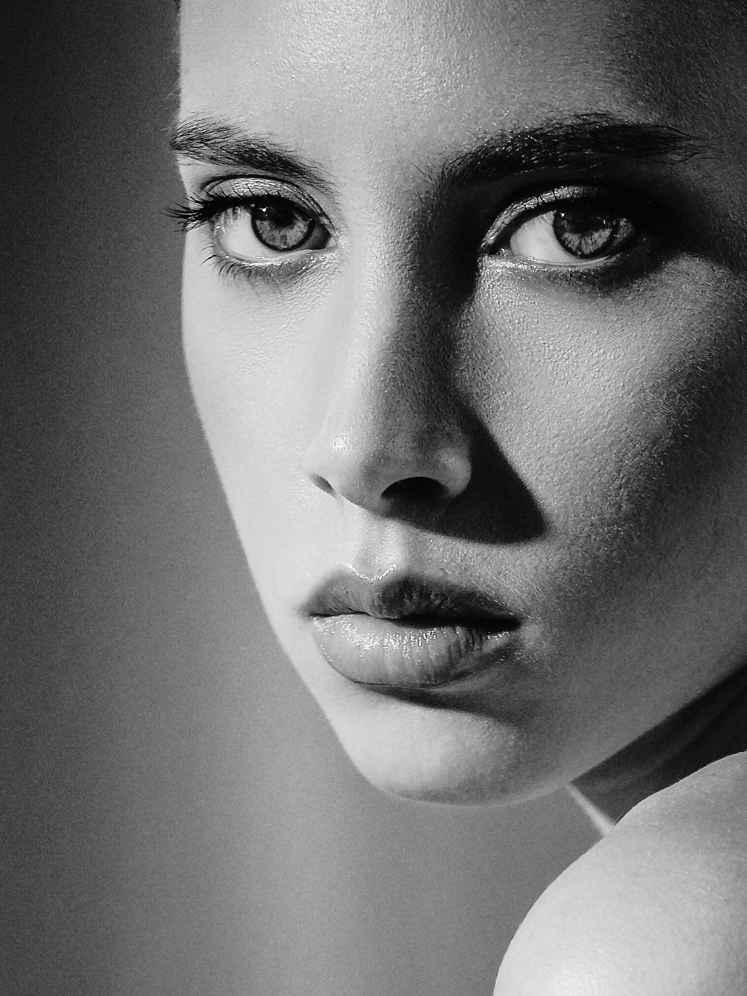 Professional woman portrait photography session in Alanya