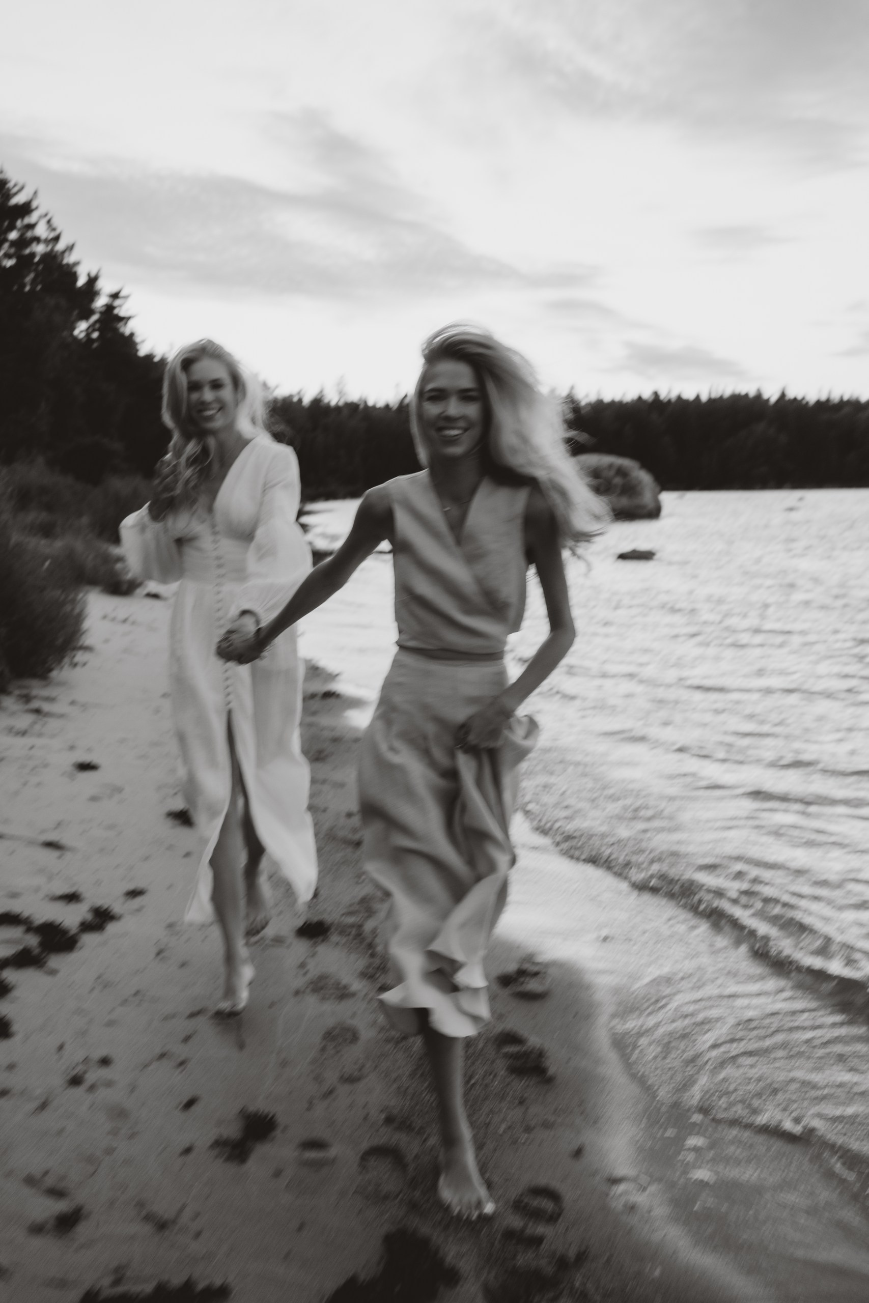 Portrait of Josephine Vaher-Vahter and Adeline Vaher-Vahter, photographed by Anna Chekryshova