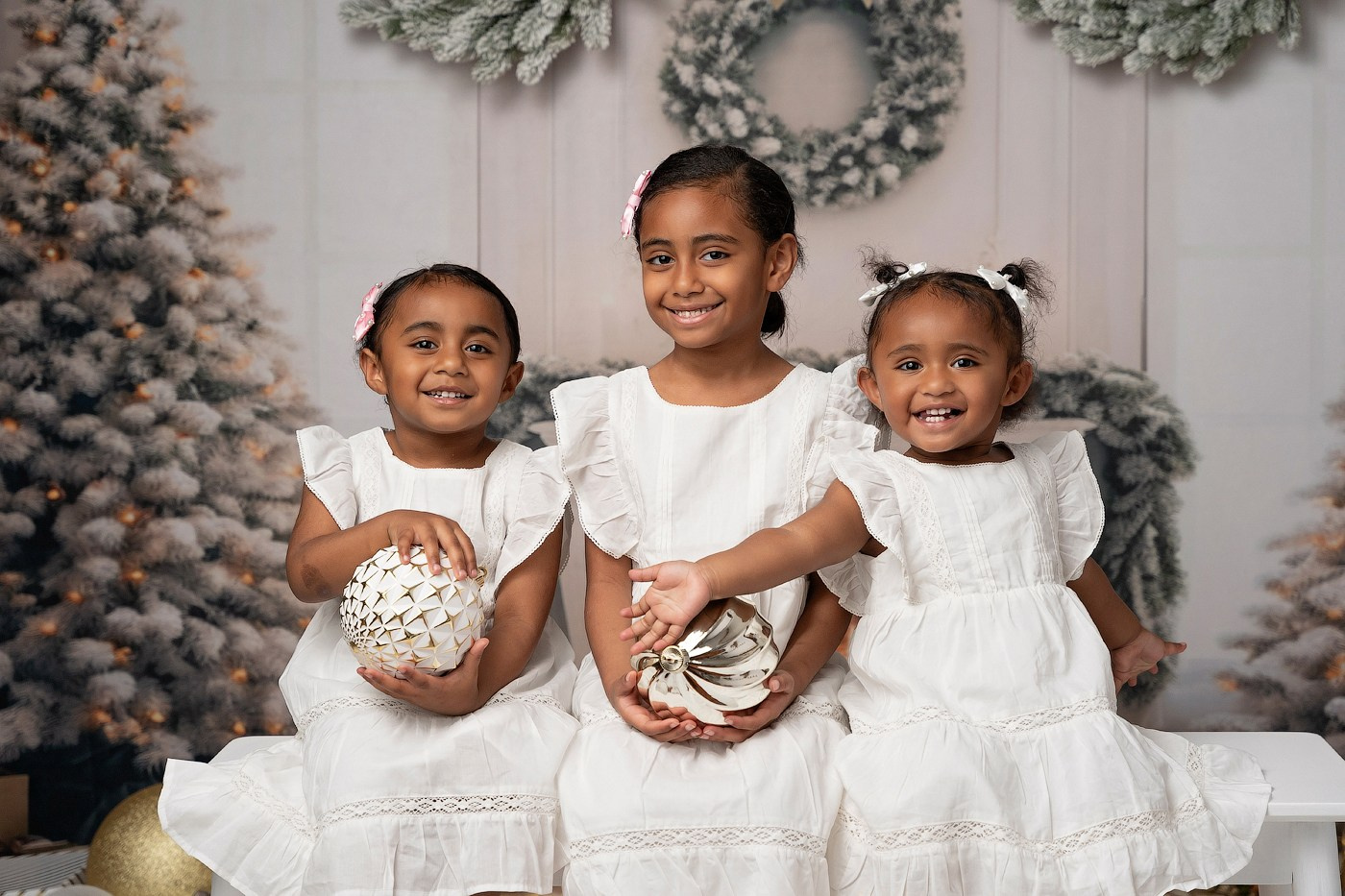 Christmas mini sessions 2025| Sydney. Newborn and family photographer. Hills District. Sydney