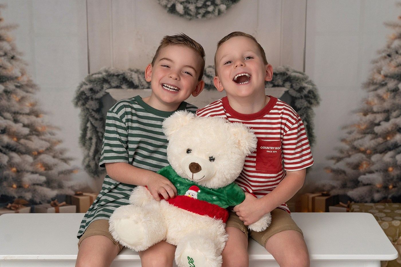 Christmas mini sessions 2025| Sydney. Newborn and family photographer. Hills District. Sydney