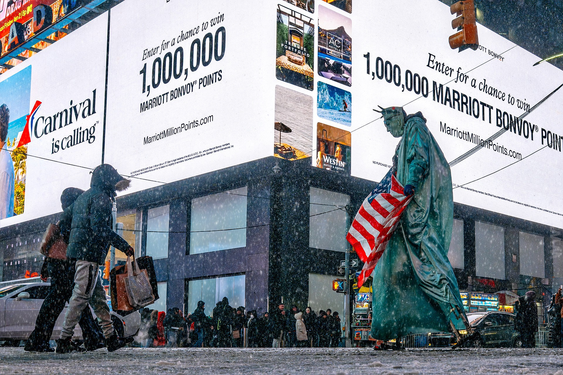 New York City Snowfall Street Photography — Night Winter Scenes Capturing Emotions, Reactions & Euphoria of Falling Snow. Emin Kuliyev — Award-Winning Wedding Photojournalist NYC & USA | Best Wedding Photographer Known for Candid, Timeless Moments