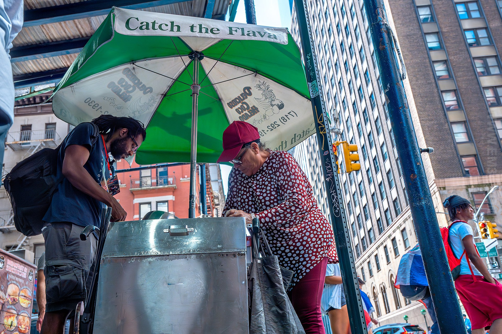 Dominican Day Parade NYC Photos — Sony A9 III + 16-35mm GM Lens Capturing 42nd to 55th Street in Stunning Street Photography. Emin Kuliyev — Award-Winning Wedding Photojournalist NYC & USA | Best Wedding Photographer Known for Candid, Timeless Moments