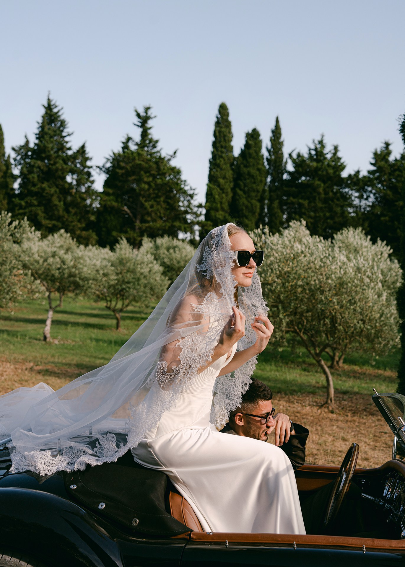 Proposal Wedding 2026. Wedding photographer in Europe. Italy, Lake Como. Aesthetic elegant story-telling