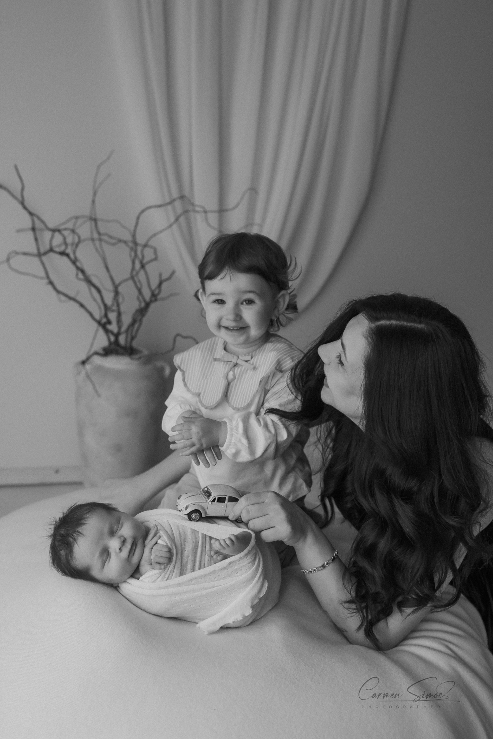 Servicii foto. Fotograf de familie, evenimente, produs și brand personal în Zalau, Cluj-Napoca Carmen Simoc