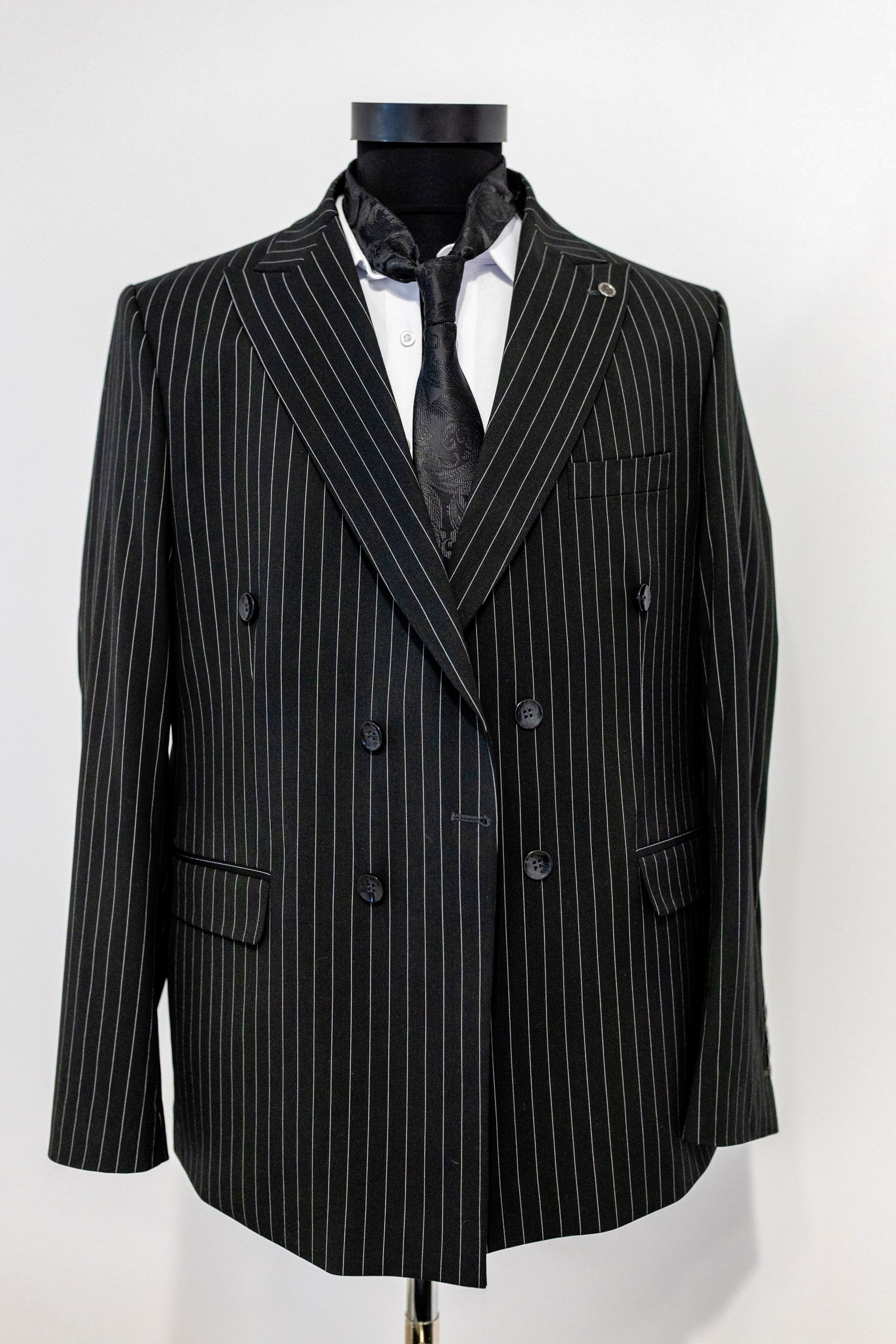 Fotograf nuntă Târgu Neamț – Samuel și Roxana, fotografie autentică realizată de AlinoFotoStudio 2. Fotograf nuntă Iași, Bacău, Suceava și Botoșani – Alin Chirilă surprinzând momente reale de nuntă 3. Fotografie de nuntă cu emoție și credință – AlinoFotoStudio, fotograf povestitor 4. Fotograf profesionist nuntă în Moldova – cadre naturale și pline de emoție 5. Alin Chirilă fotograf nuntă – poveste reală surprinsă prin fotografie 6. Fotograf nuntă cu stil documentar – momente autentice din ziua nunții Pregătiri mireasă acasă – fotografie naturală realizată de Alin Chirilă fotograf nuntă 8. Detalii din ziua nunții – fotograf nuntă Iași și Botoșani, AlinoFotoStudio 9. Emoții din dimineața nunții – fotograf profesionist Moldova 10. Cadre autentice din pregătiri – fotograf nuntă Suceava și Bacău Ceremonie religioasă nuntă – moment emoționant surprins de fotograf Alin Chirilă 12. Nuntă cu valori creștine – fotografie din biserică realizată cu discreție 13. Rugăciune și emoție în ziua nunții – fotograf nuntă Târgu Neamț 14. Legământ în fața lui Dumnezeu – fotografie de nuntă autentică 15. Fotograf nuntă biserică – momente sincere și pline de semnificație Petrecere de nuntă – cadre naturale realizate de AlinoFotoStudio 17. Bucurie și dans la nuntă – fotograf nuntă Iași și împrejurimi 18. Momente autentice de la restaurant – fotograf nuntă Bacău Suceava 19. Atmosferă de nuntă surprinsă discret – Alin Chirilă fotograf -AlinoFotoStudio – fotograf nuntă cu abordare naturală și emoțională 21. Alin Chirilă fotograf – povestitor prin fotografie de nuntă 22. Fotograf nuntă în Moldova – stil documentar și autentic 23. Fotografie de nuntă sinceră și elegantă – AlinoFotoStudio- Fotograf nuntă Iași Bacău Suceava Botoșani – Alin Chirilă AlinoFotoStudio 26. Fotograf nuntă Târgu Neamț și Moldova – fotografie profesională de eveniment 27. Fotograf nuntă cu valori creștine și stil documentar – AlinoFotoStudio - Alin Chirilă – AlinoFotoStudio Fotograf nuntă Iași • Bacău • Suceava • Botoșani - Samuel & Roxana, Târgu Neamț -Momente reale, trăite sincer și păstrate pentru totdeauna.