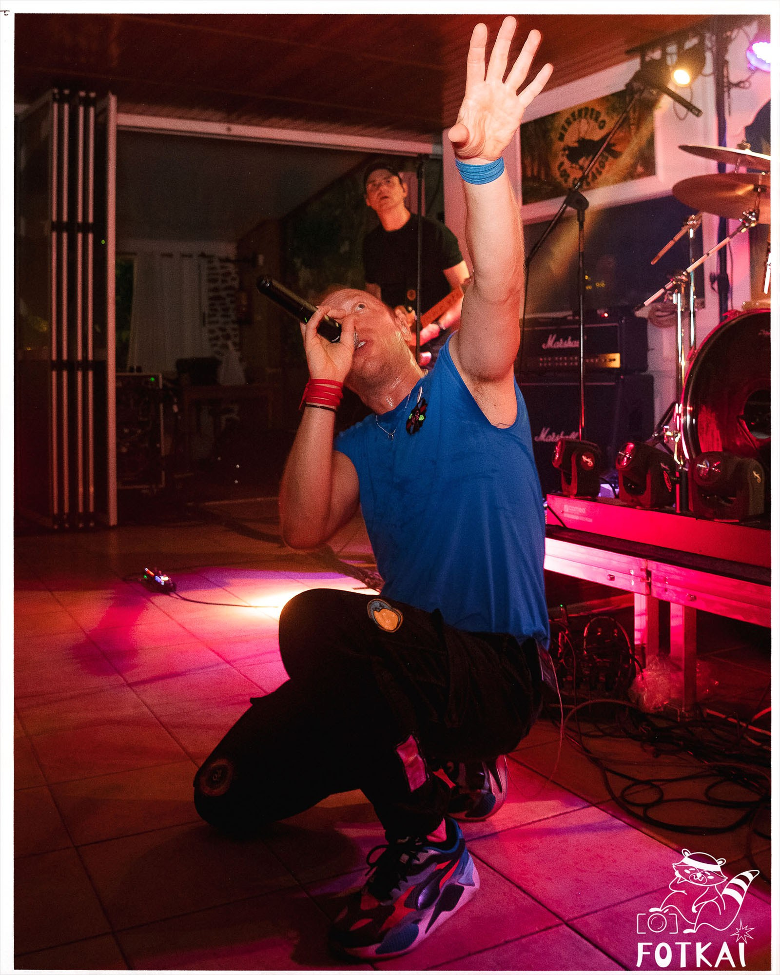 Ultimate Coldplay en Los Cucalos: la noche que trajo la magia de Coldplay a Orihuela Costa | FOTKAI