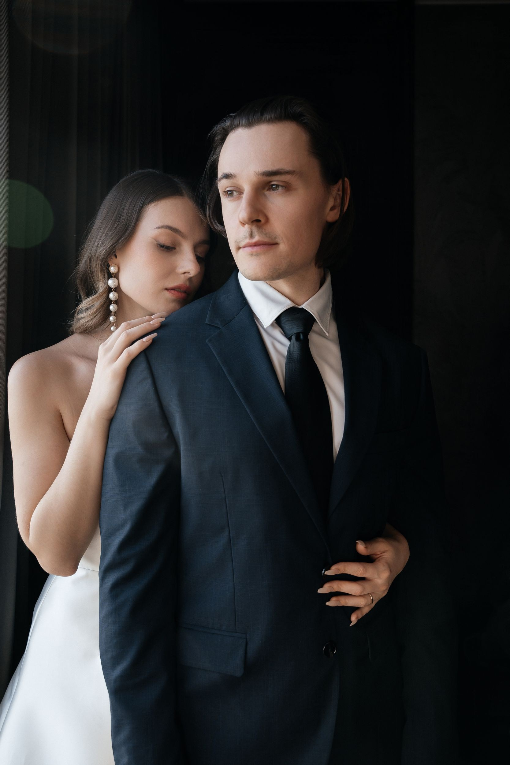 Getting Ready Together Before the Wedding Day. Wedding photographer & videographer Frankfurt | Denis Mirosnik