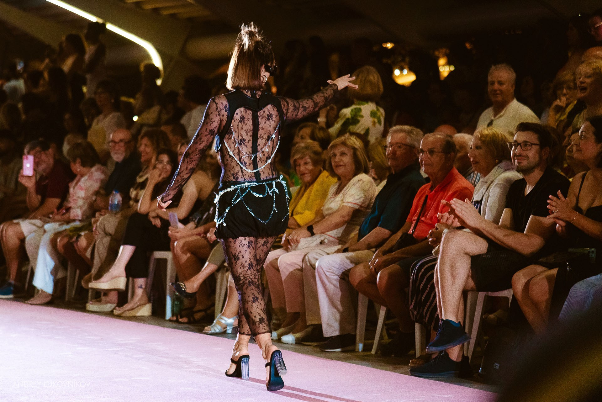 Reportaje del Fin de Semana de Torrevieja 2024 — Fotógrafo de Desfiles de Moda en España, Andrey Lukovnikov