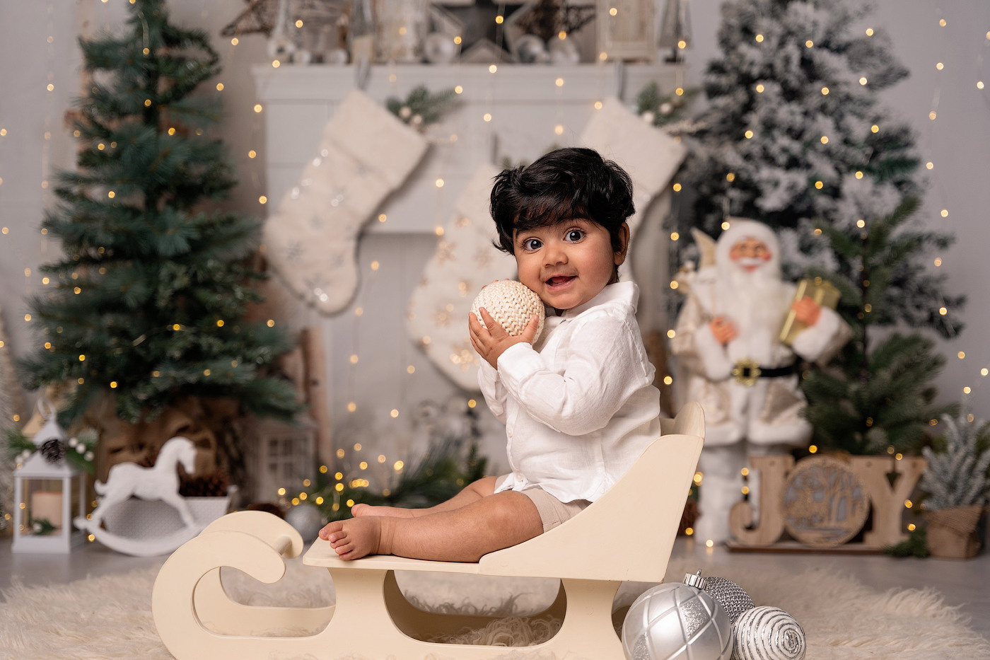 Christmas mini sessions 2025| Sydney. Newborn and family photographer. Hills District. Sydney
