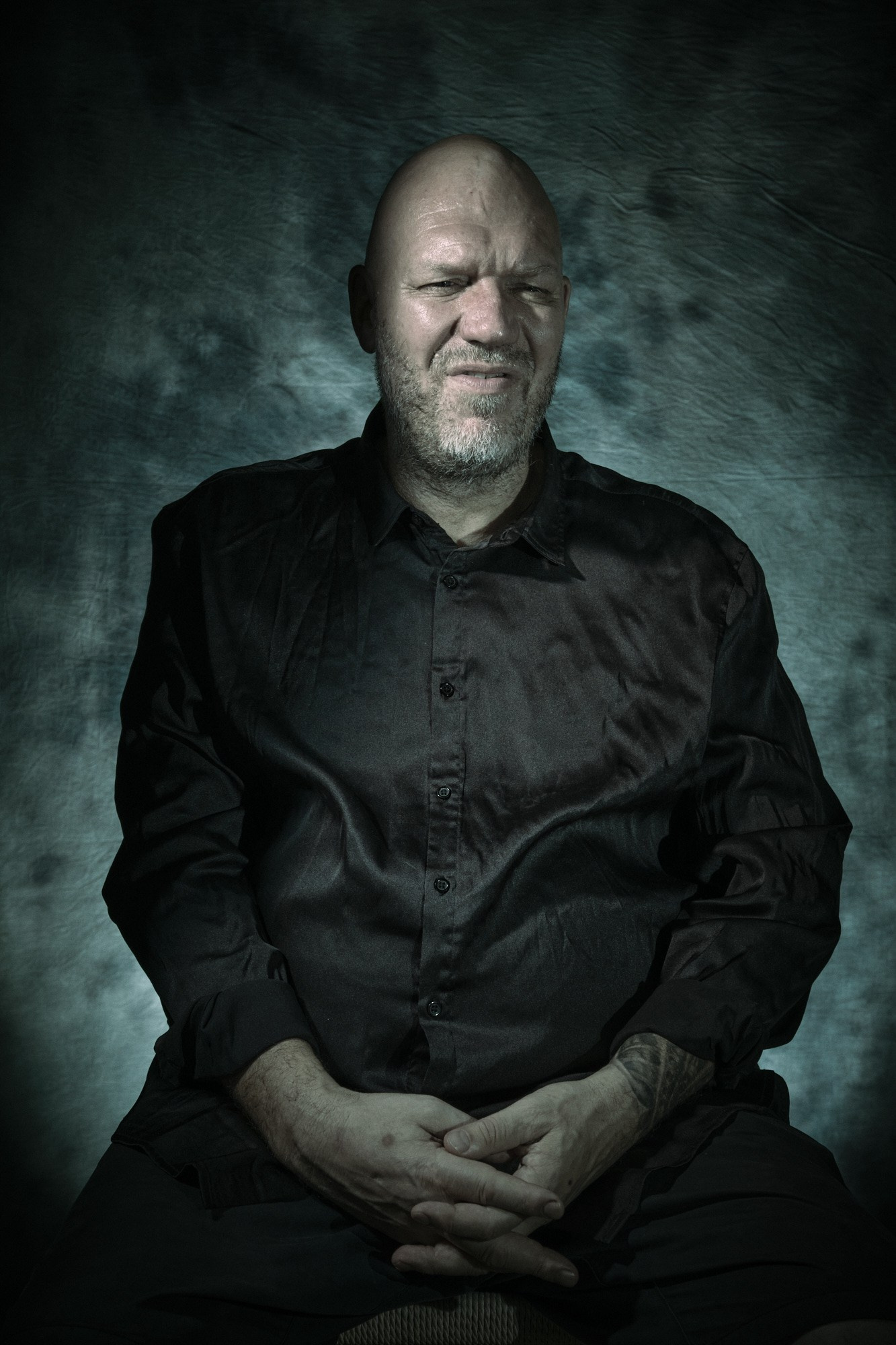 Offer. Petr Nabutov. Portrait photography, Cambodia