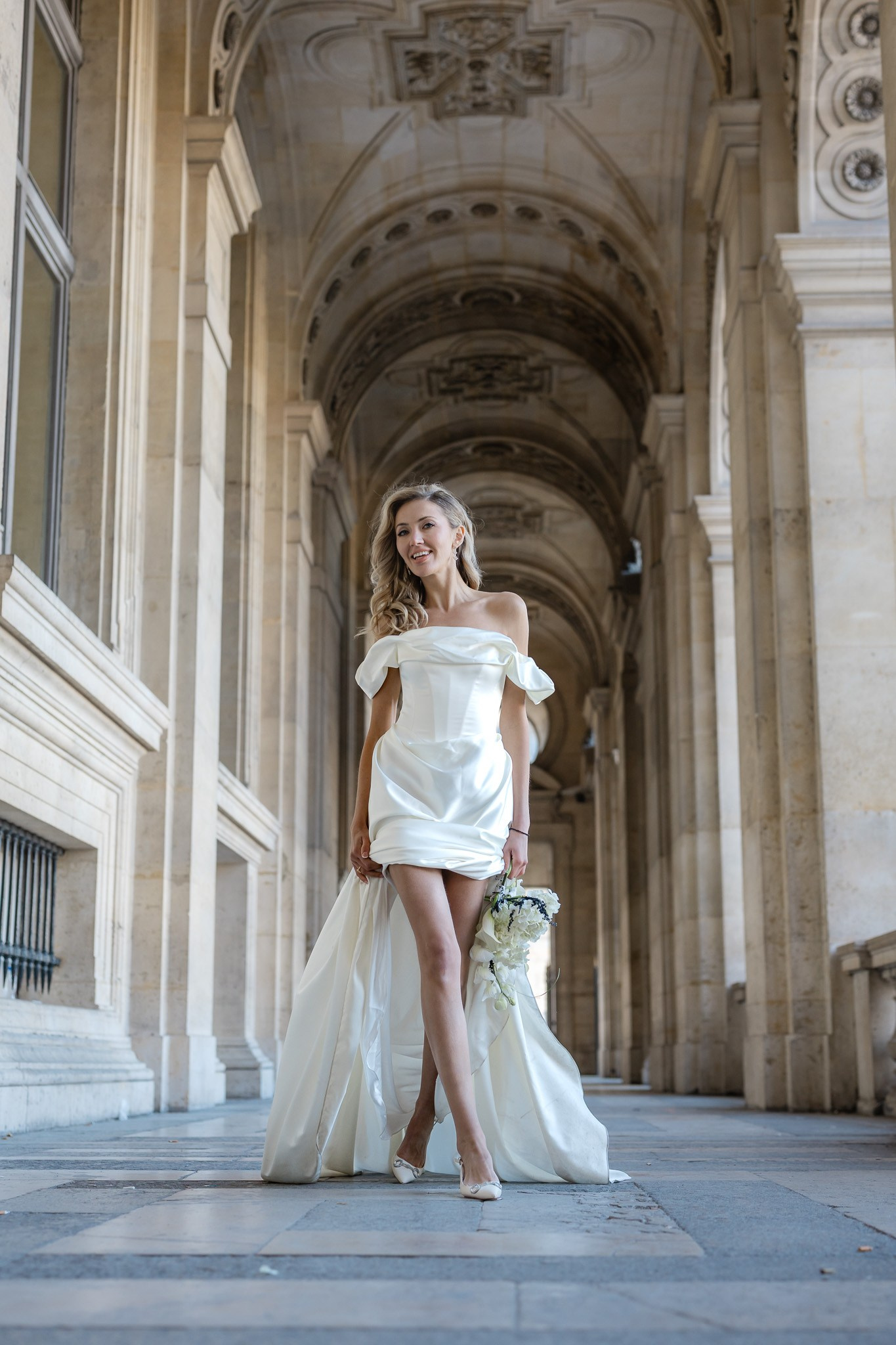 Huwelijksfotograaf Parijs legt intiem moment vast bij het Petit Palais - Kapture Fotografie