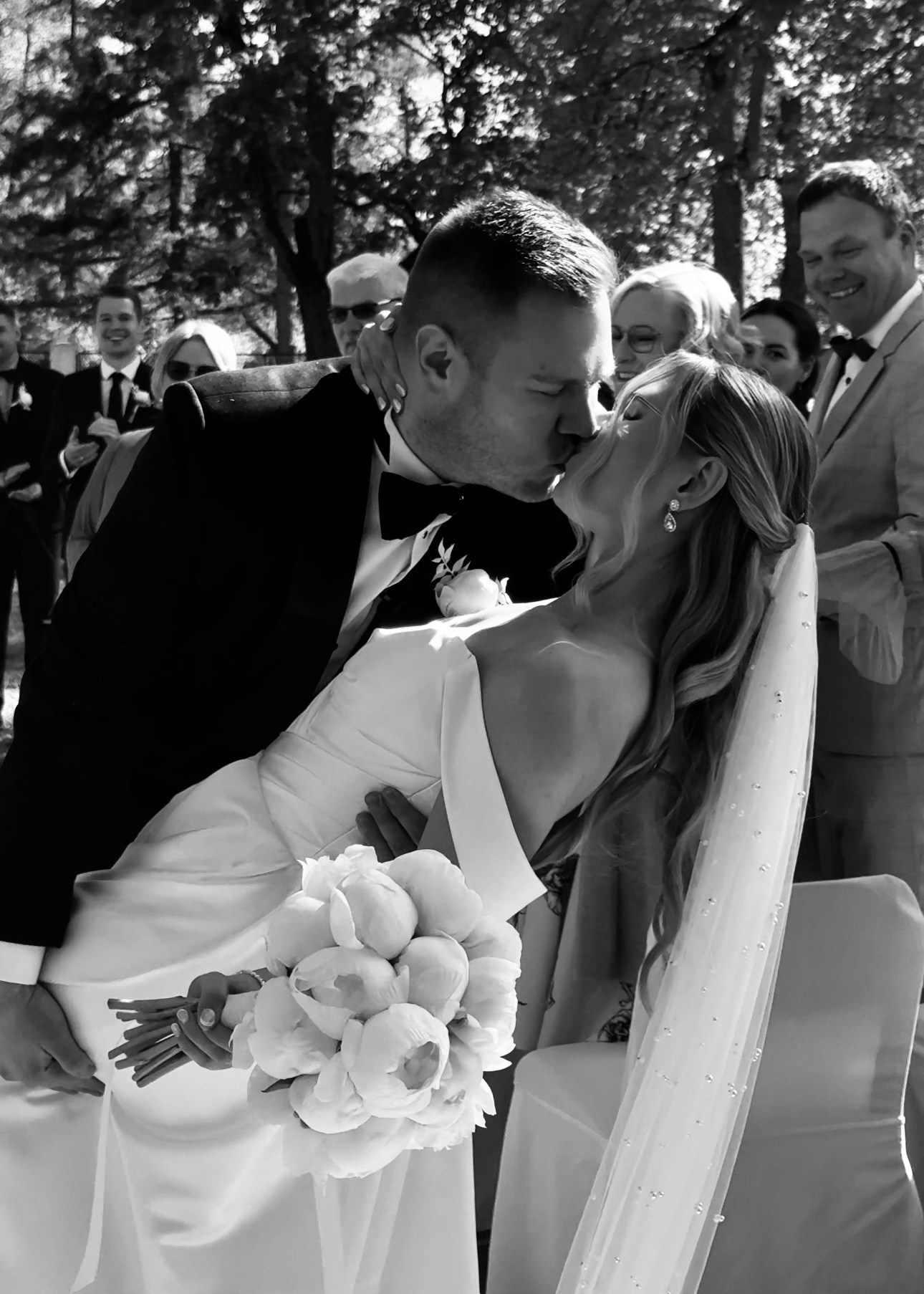 Behind the Wedding – pulmasisulooja ja pruudi assistent