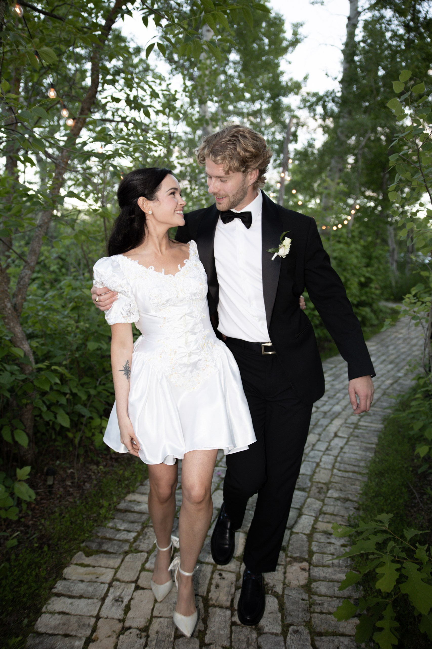 Wedding Photographer in Winnipeg — Cinematic & Timeless by Vitiuk Photography