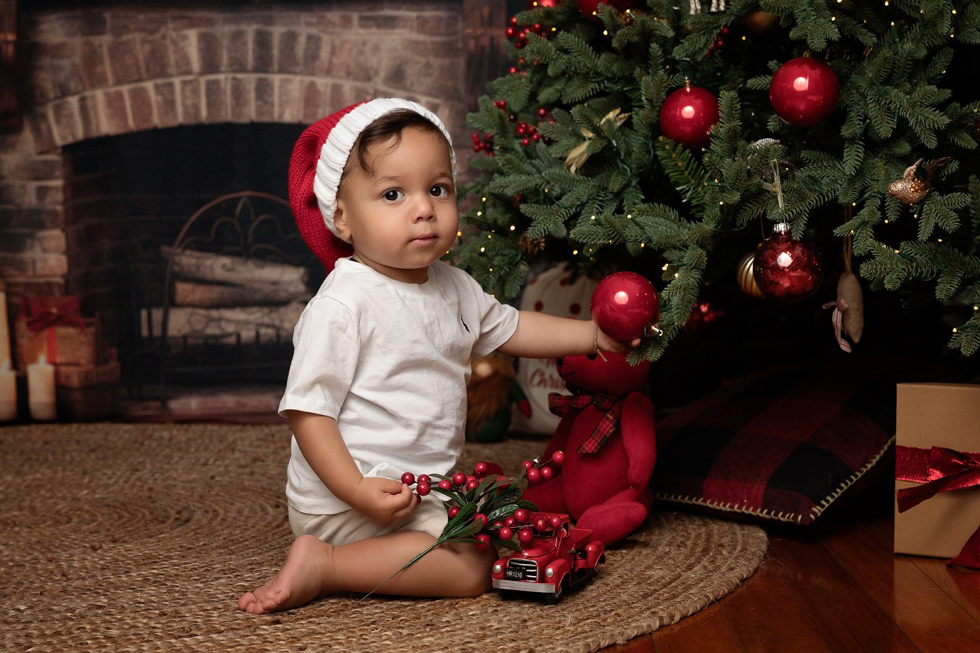 Christmas mini sessions 2025| Sydney. Newborn and family photographer. Hills District. Sydney