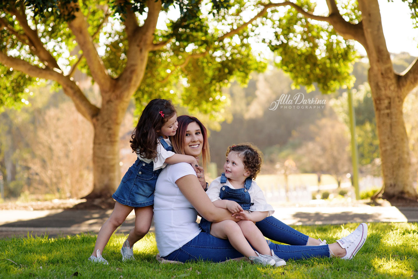 Family session price guide. Newborn and family photographer. Hills District. Sydney