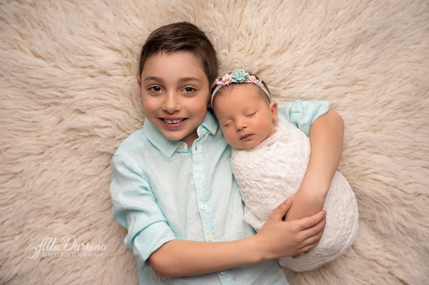 Newborn session price guide. Newborn and family photographer. Hills District. Sydney