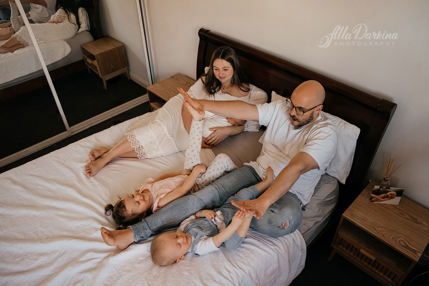 Newborn session price guide. Newborn and family photographer. Hills District. Sydney